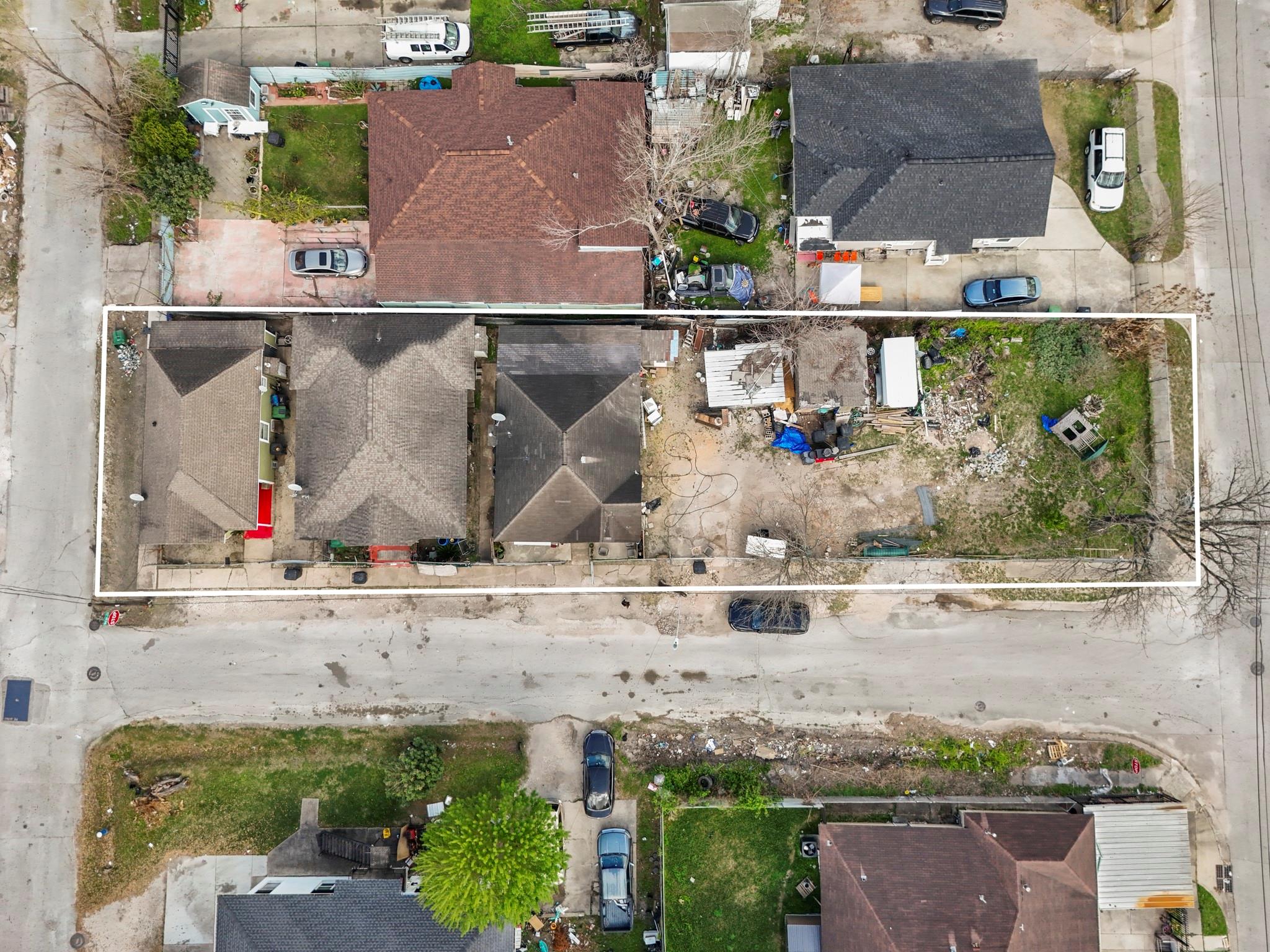 3501 Sarah St, Houston, TX 77026 photo
