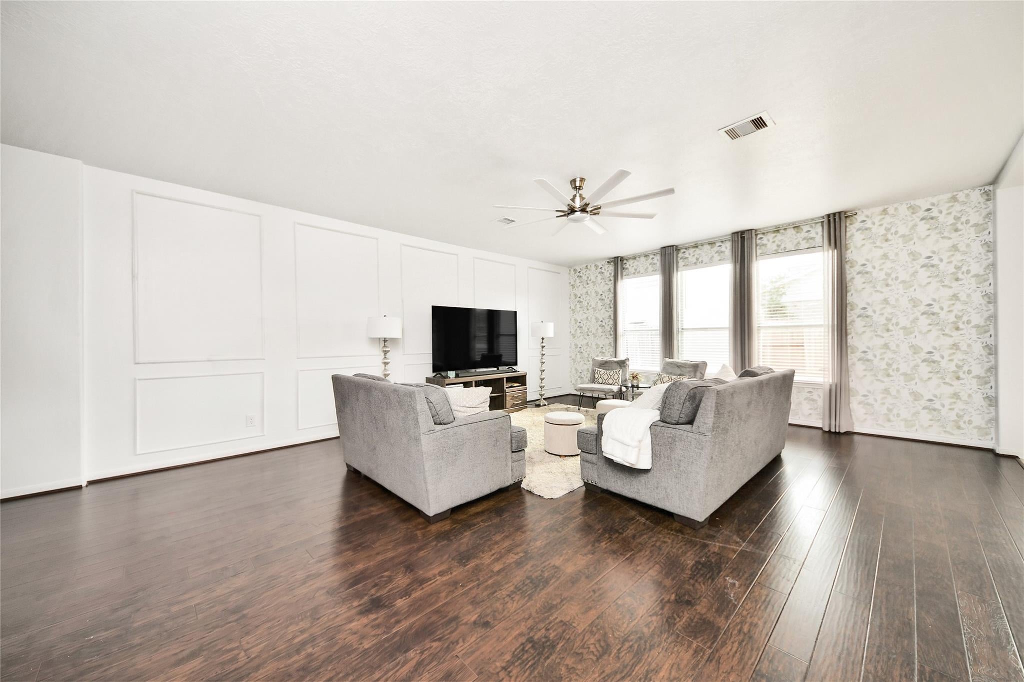 10847 Shepherd Falls Ln, Houston, TX 77075 photo