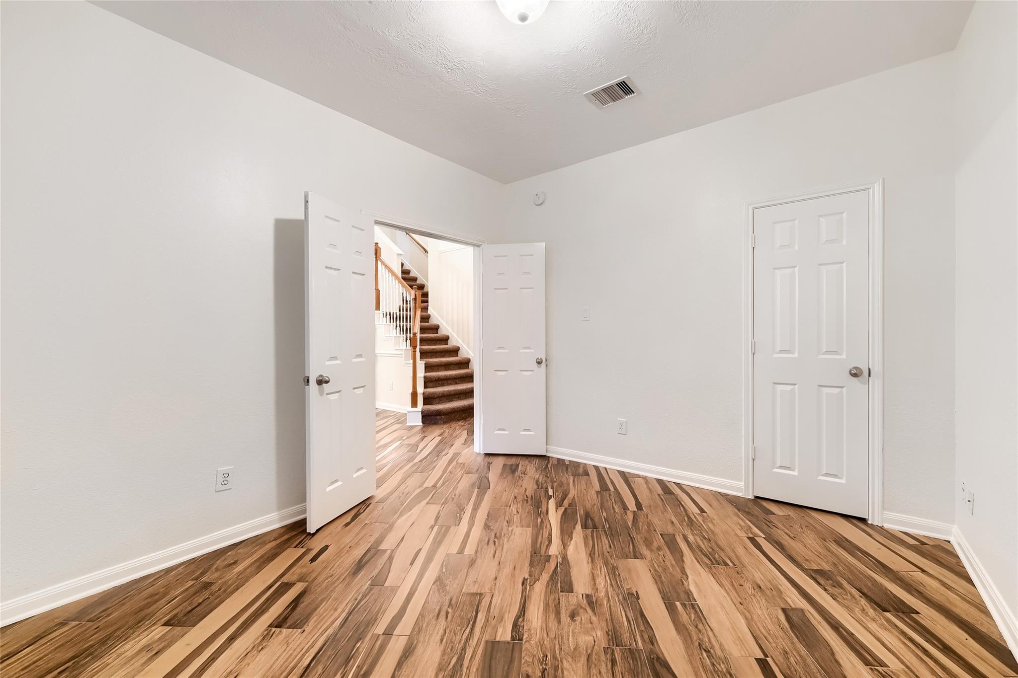 511 Silver Creek Cir, Richmond, TX 77406 photo