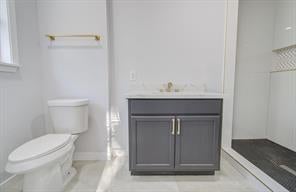5230 W Bellfort Ave, Houston, TX 77035 photo