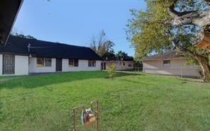 5230 W Bellfort Ave, Houston, TX 77035 photo
