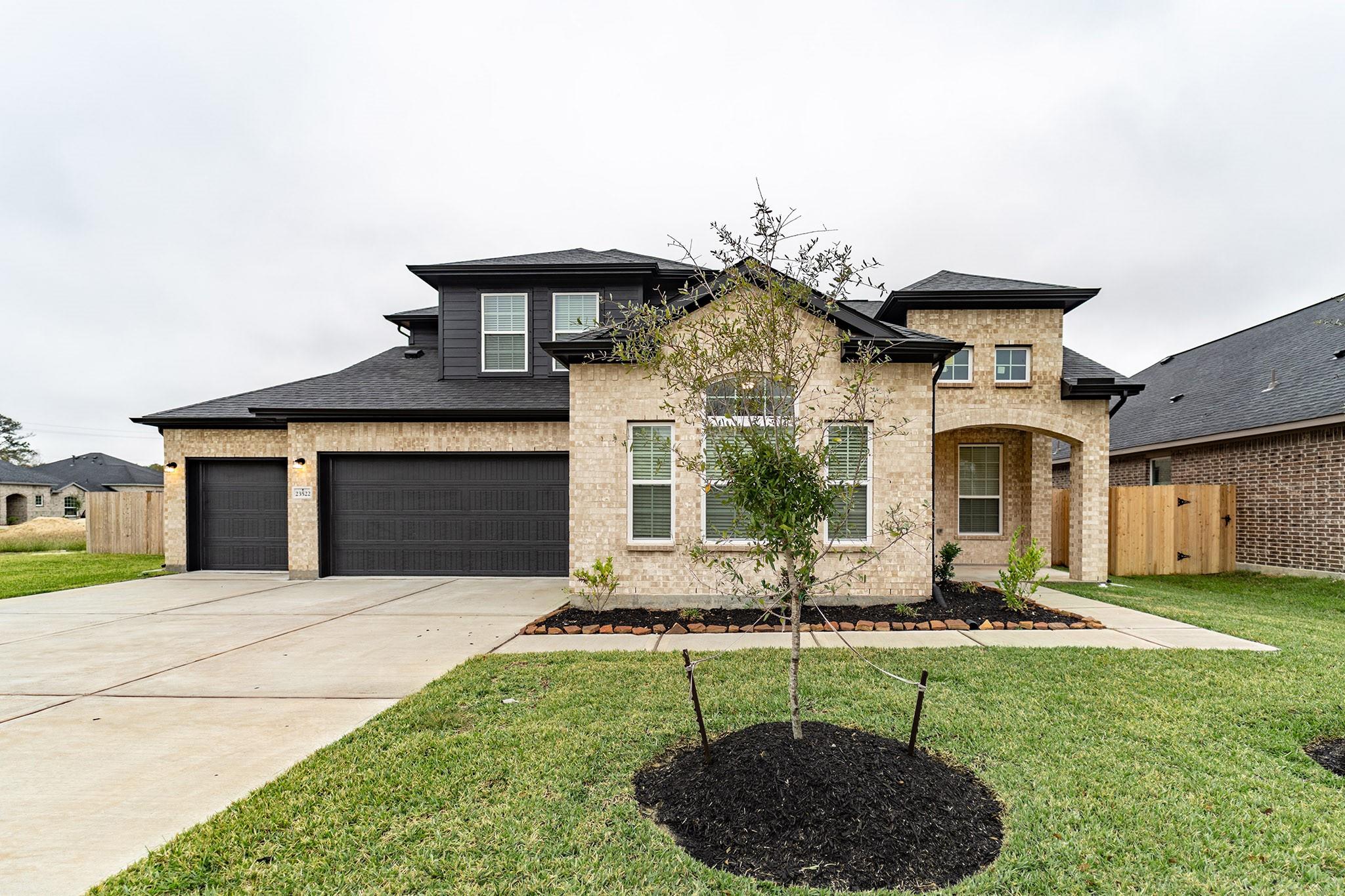 23522 Malbec Dr, Alvin, TX 77511 photo