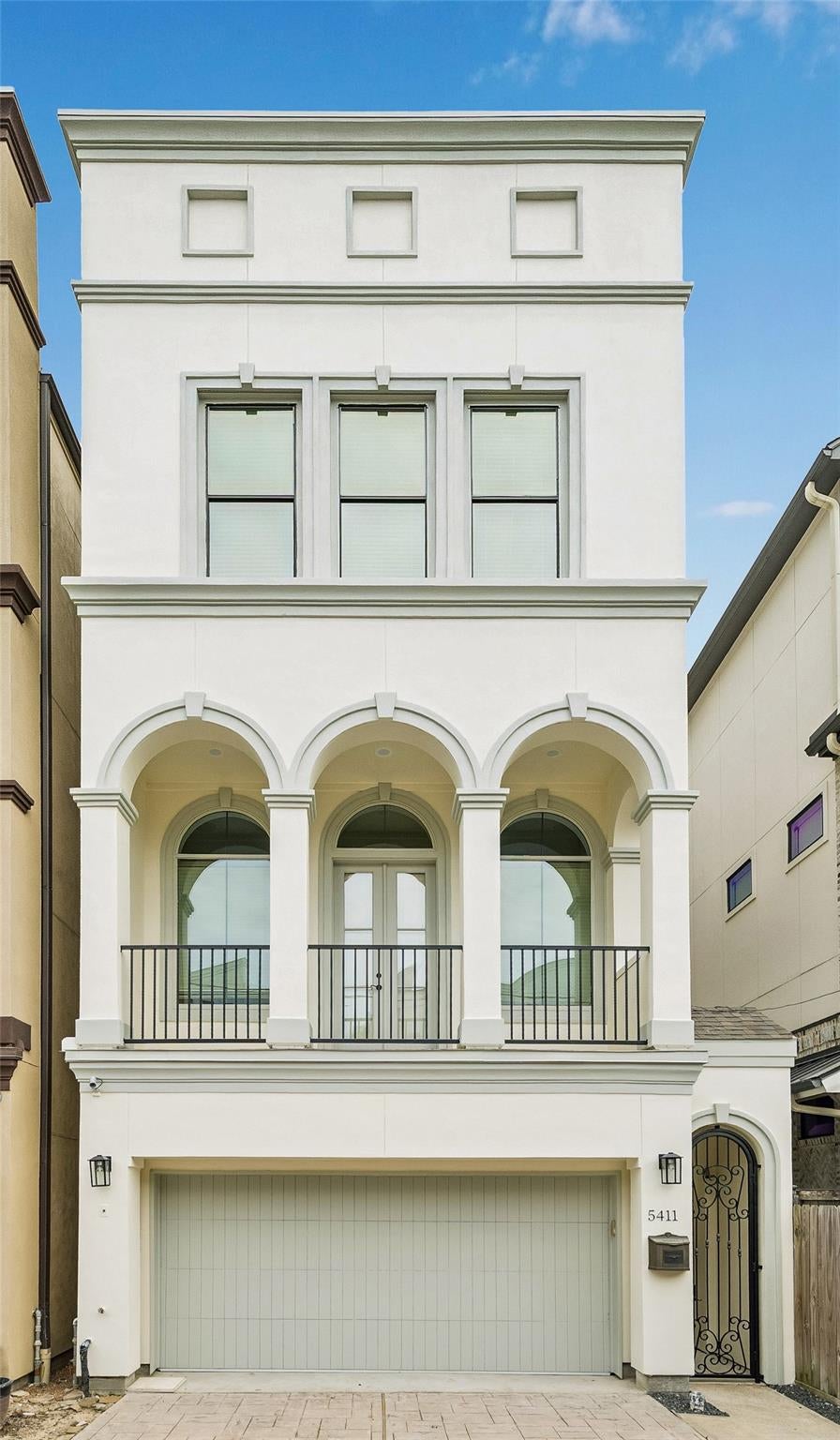 5411 Gibson St, Houston, TX 77007