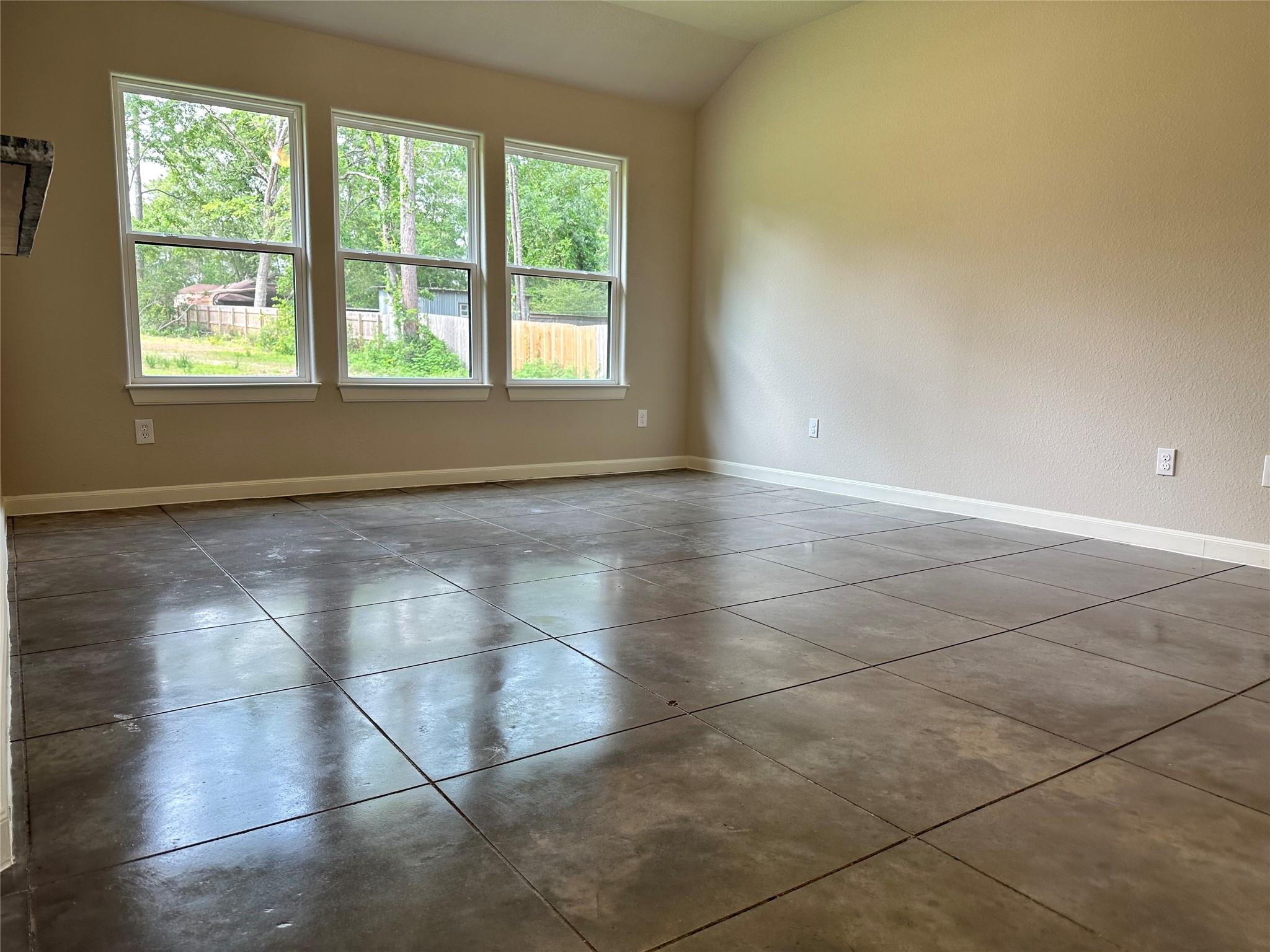 10433 Royal Andrews, Conroe, TX 77303 photo