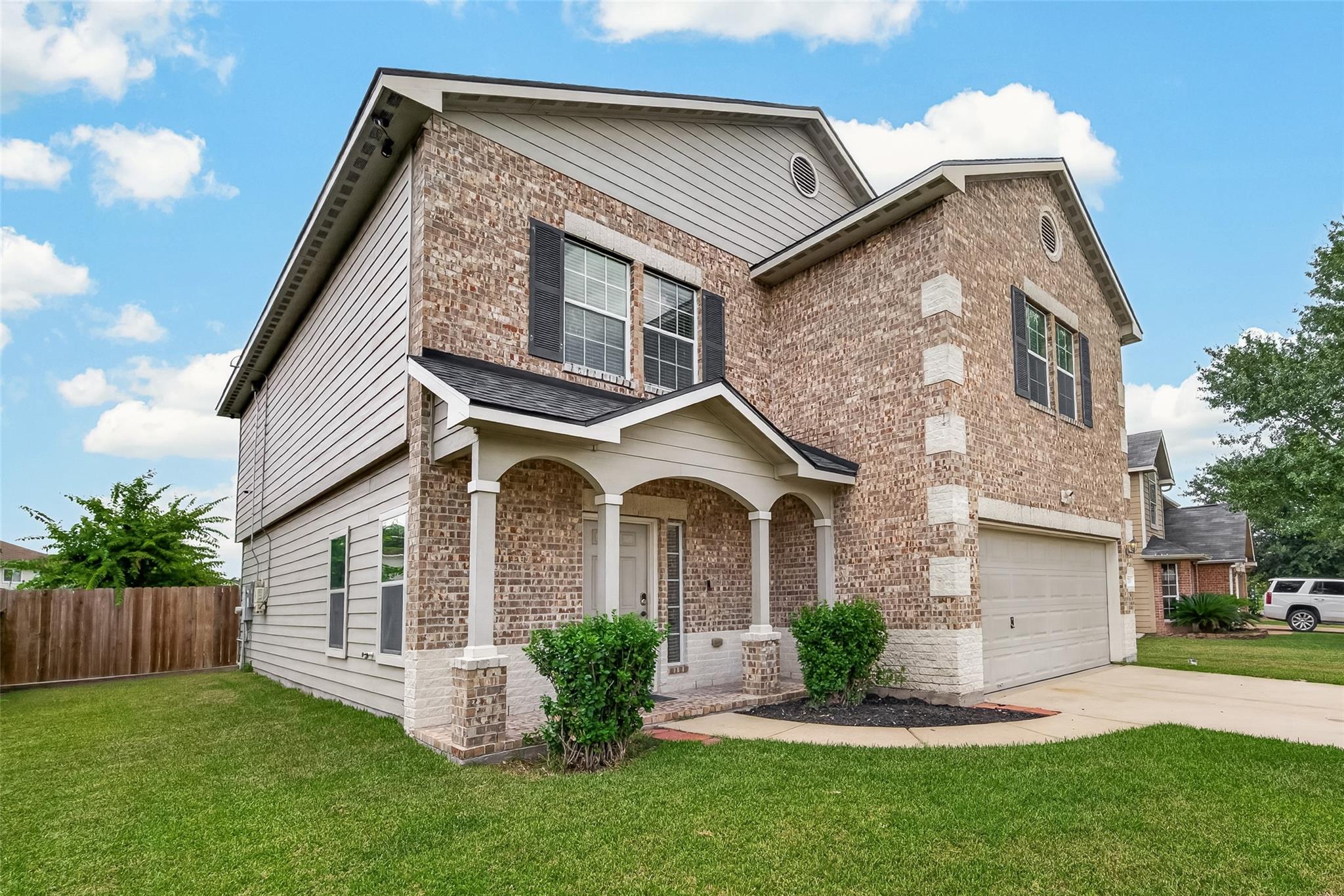 7715 Greenwood Point Dr, Cypress, TX 77433 photo