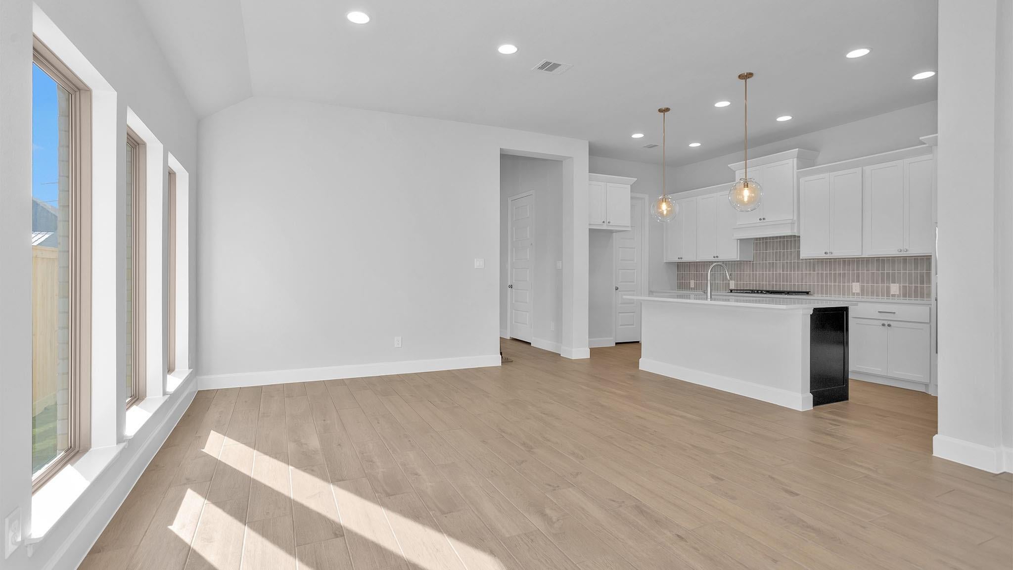 21918 Woodland Hawthorn Ln, Cypress, TX 77433 photo