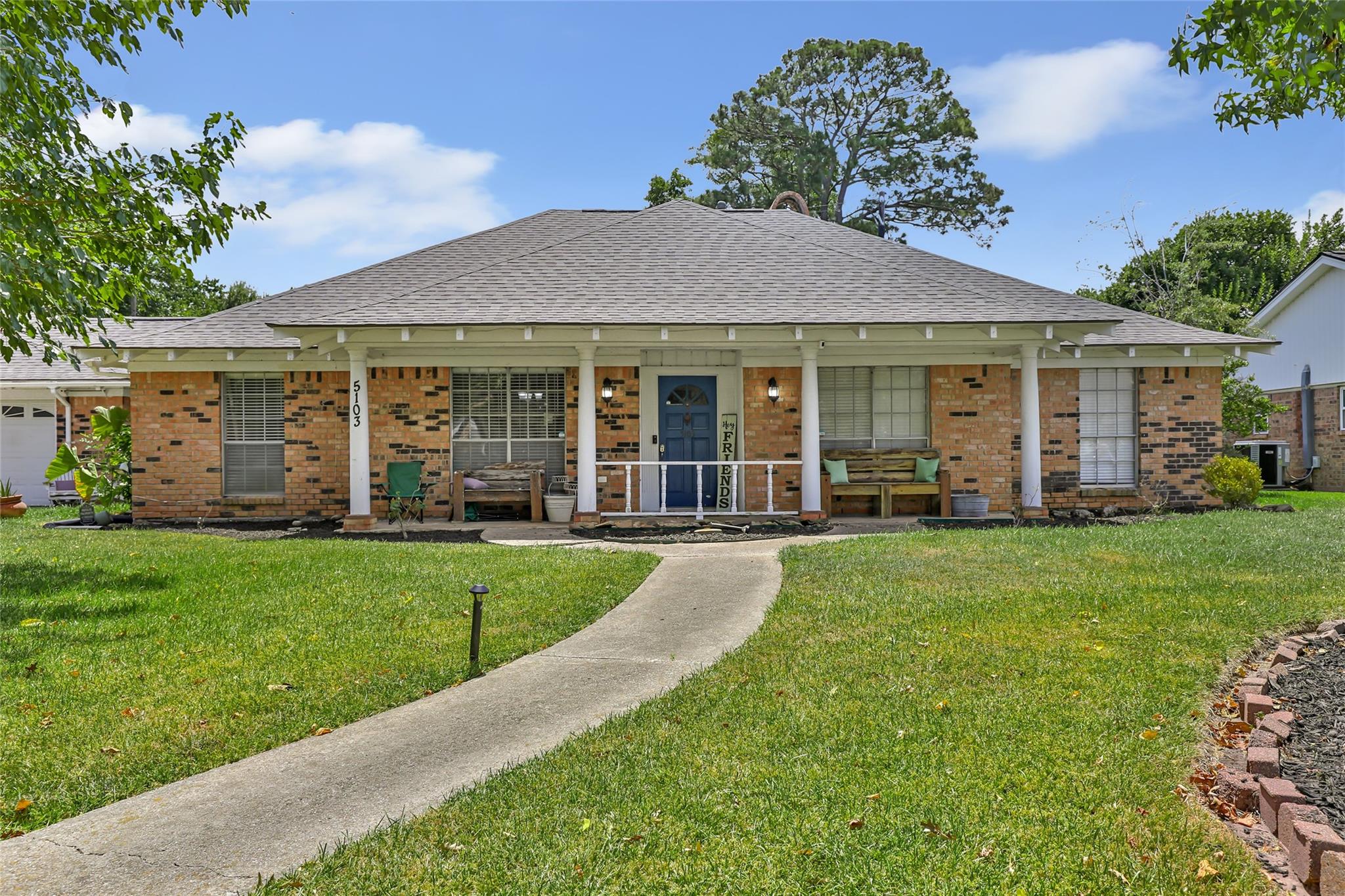 5103 Ashwood Dr, Baytown, TX 77521