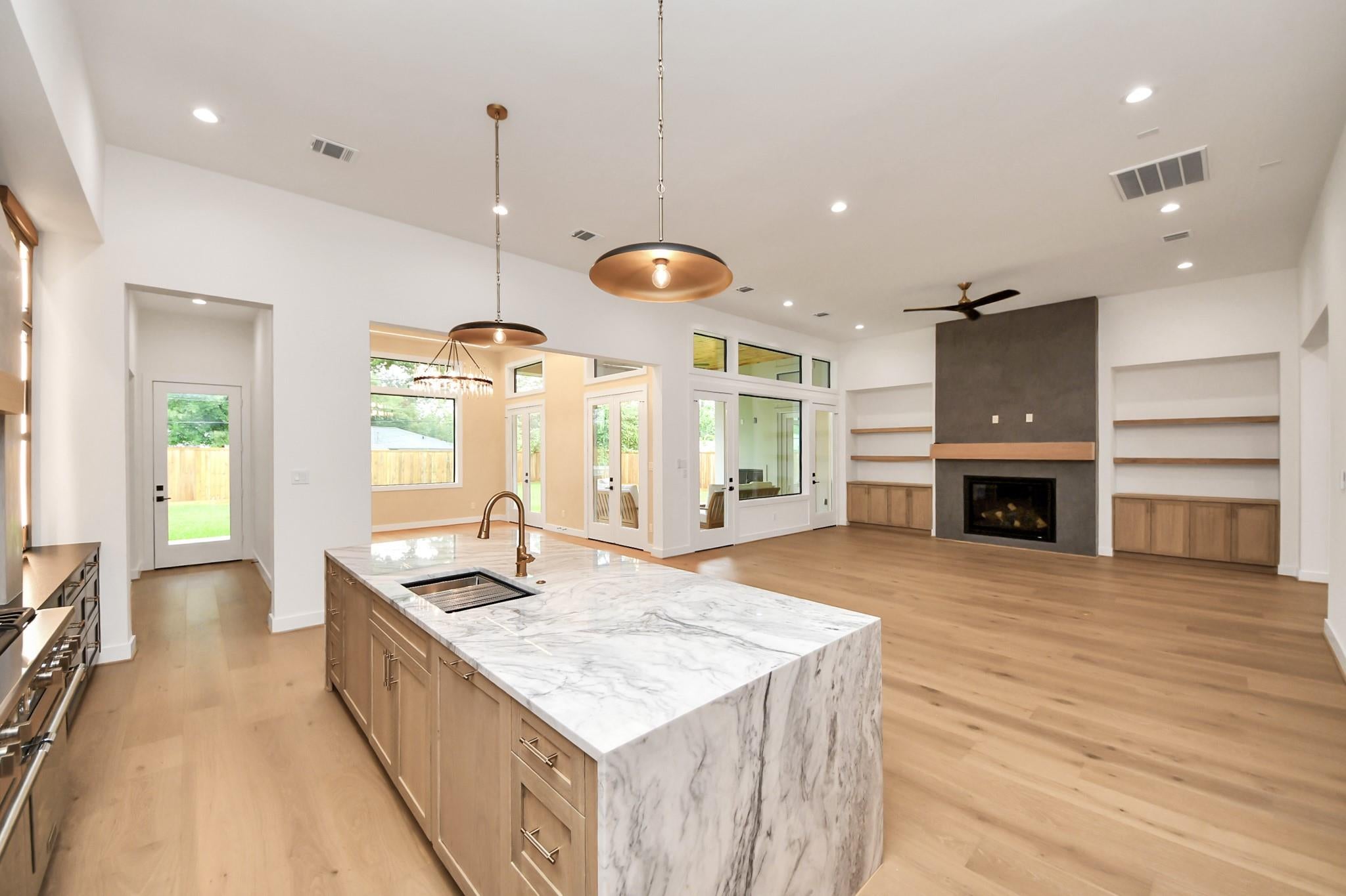 9349 Leto Rd, Houston, TX 77080 photo