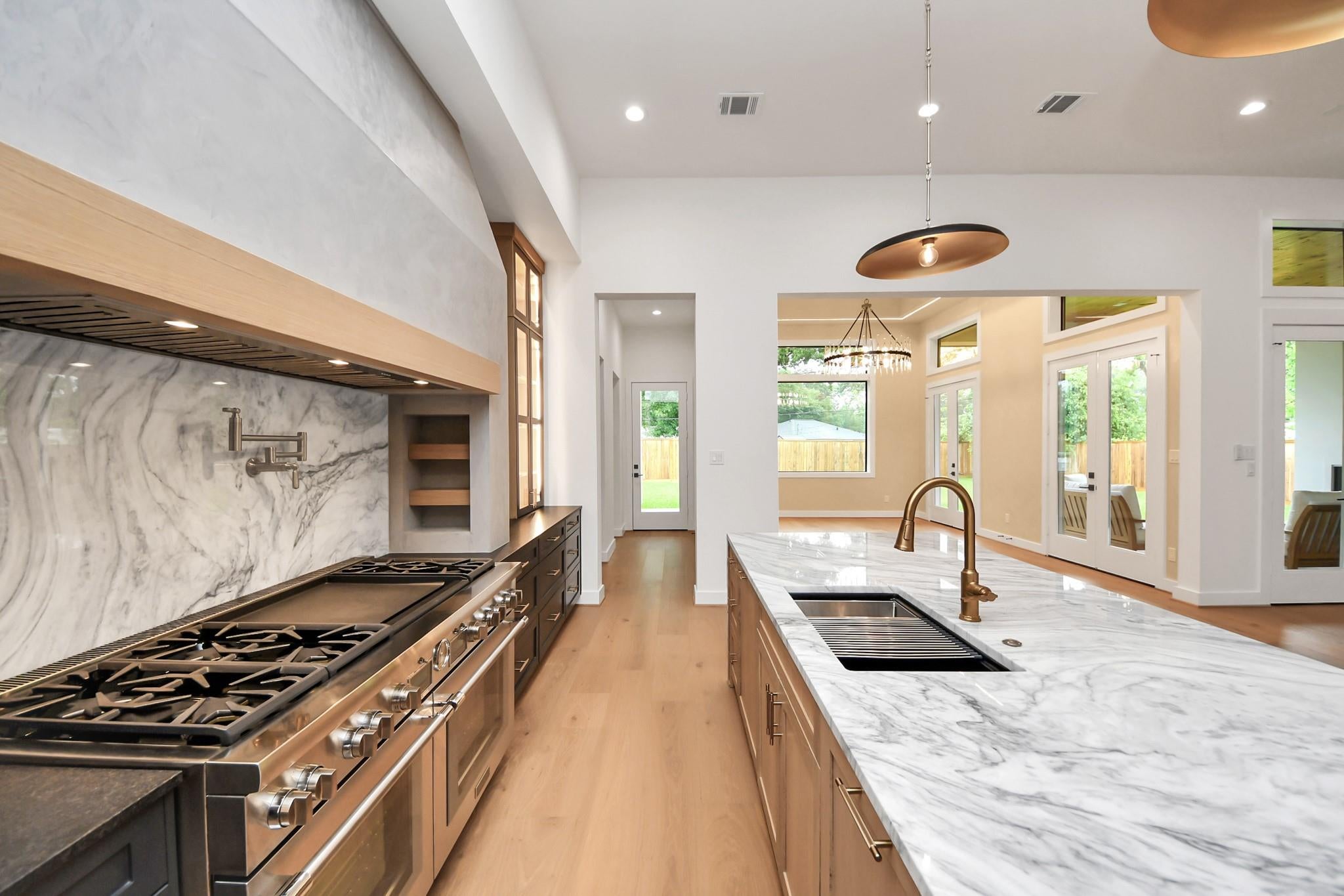 9349 Leto Rd, Houston, TX 77080 photo