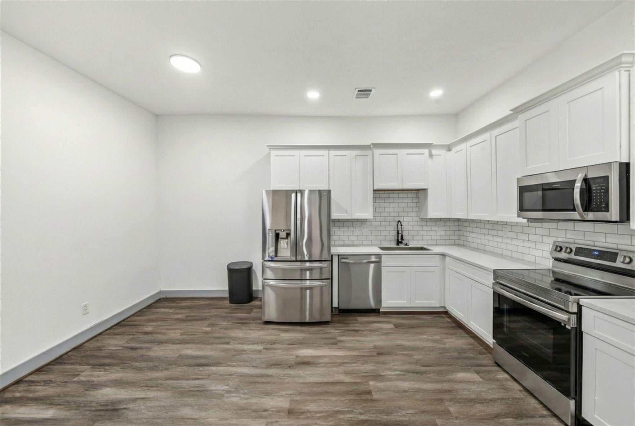 1609 Chapman St, Houston, TX 77009 photo