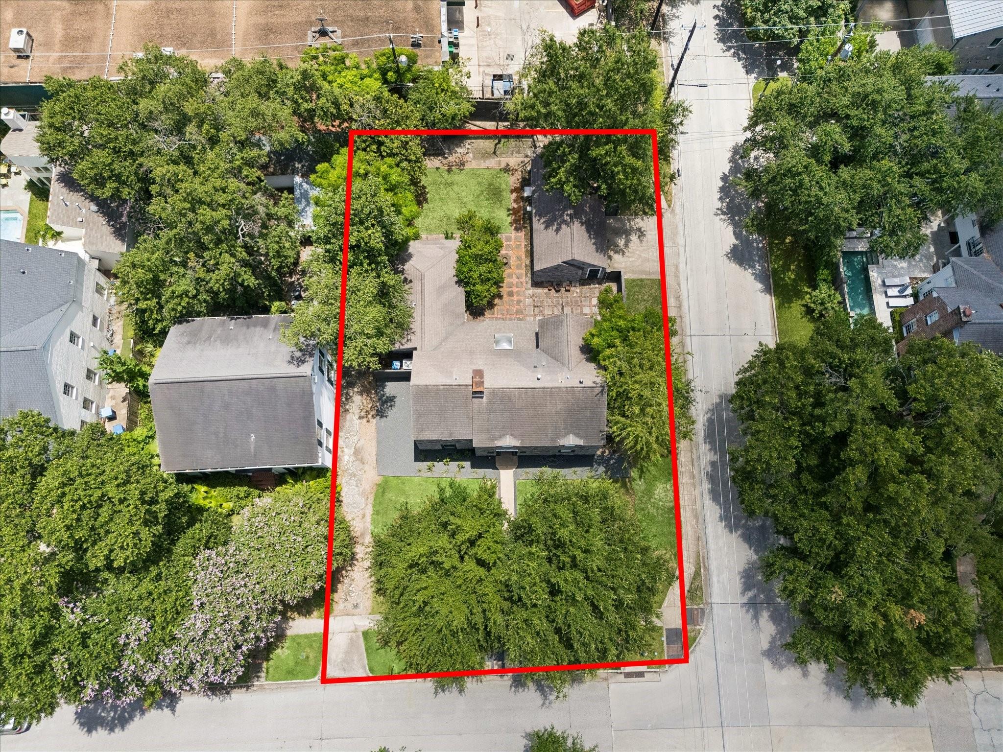 3071 Locke Ln, Houston, TX 77019 photo
