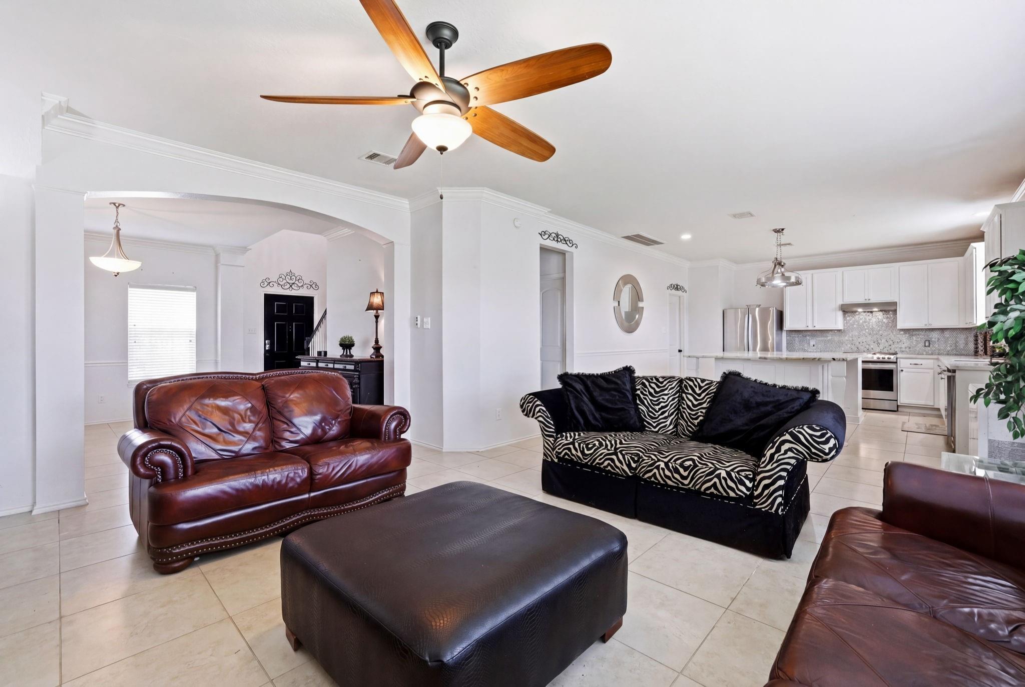6407 Hillock Ln, Pearland, TX 77584 photo