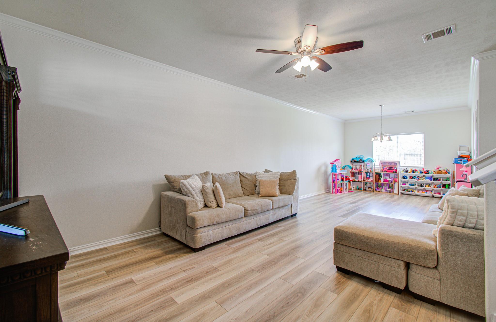 19907 Drake Shadows Ln, Katy, TX 77449 photo