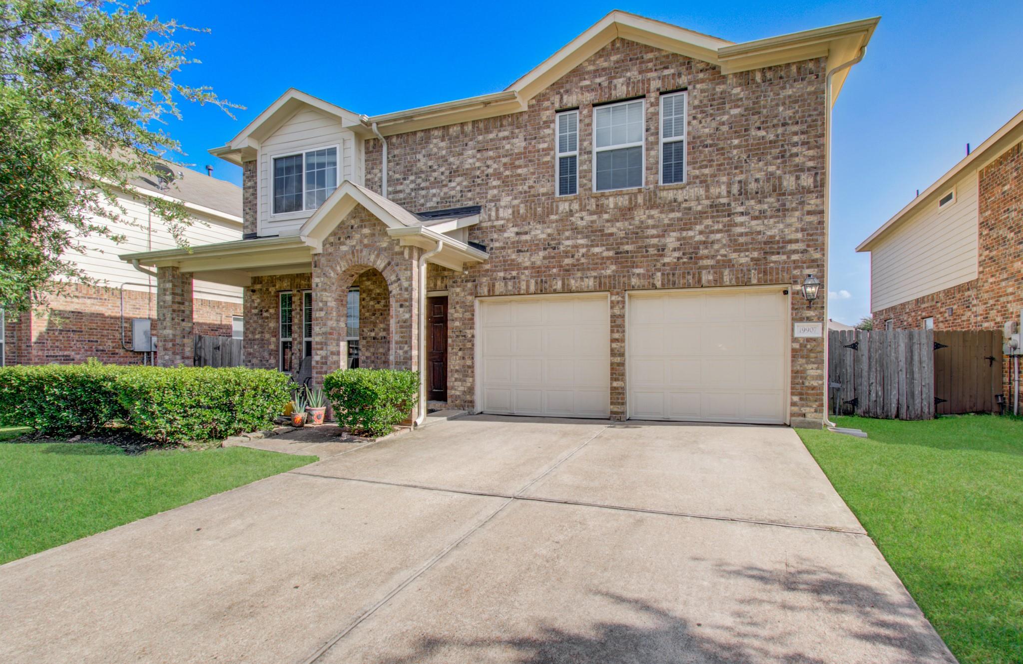 19907 Drake Shadows Ln, Katy, TX 77449 photo