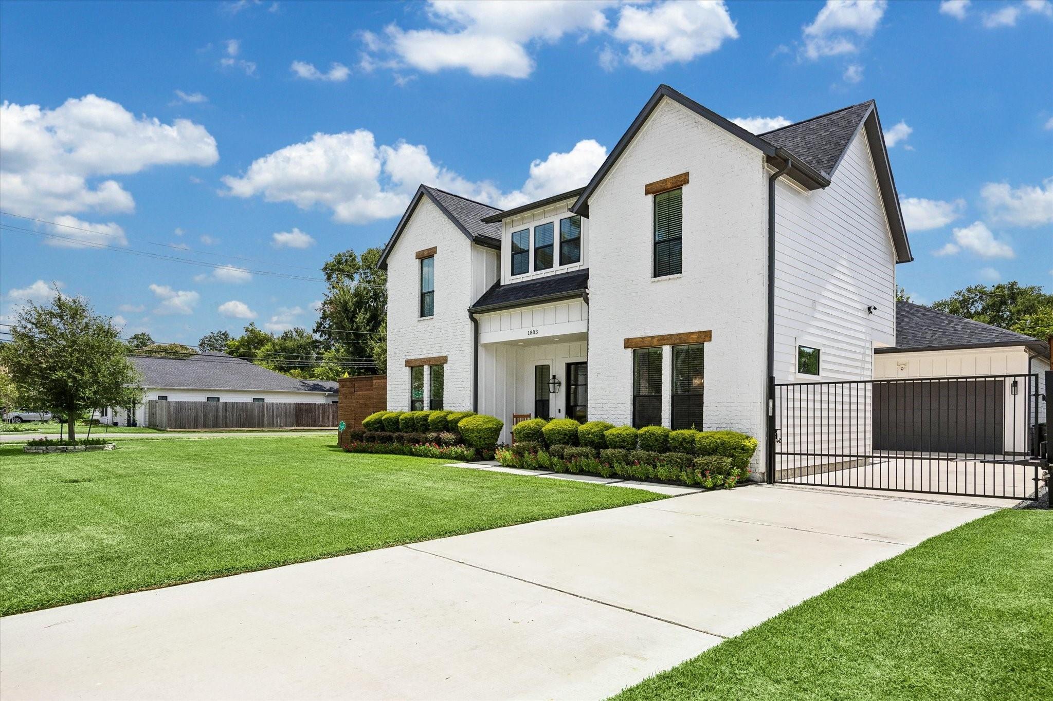 1803 Cheshire Ln, Houston, TX 77018 photo