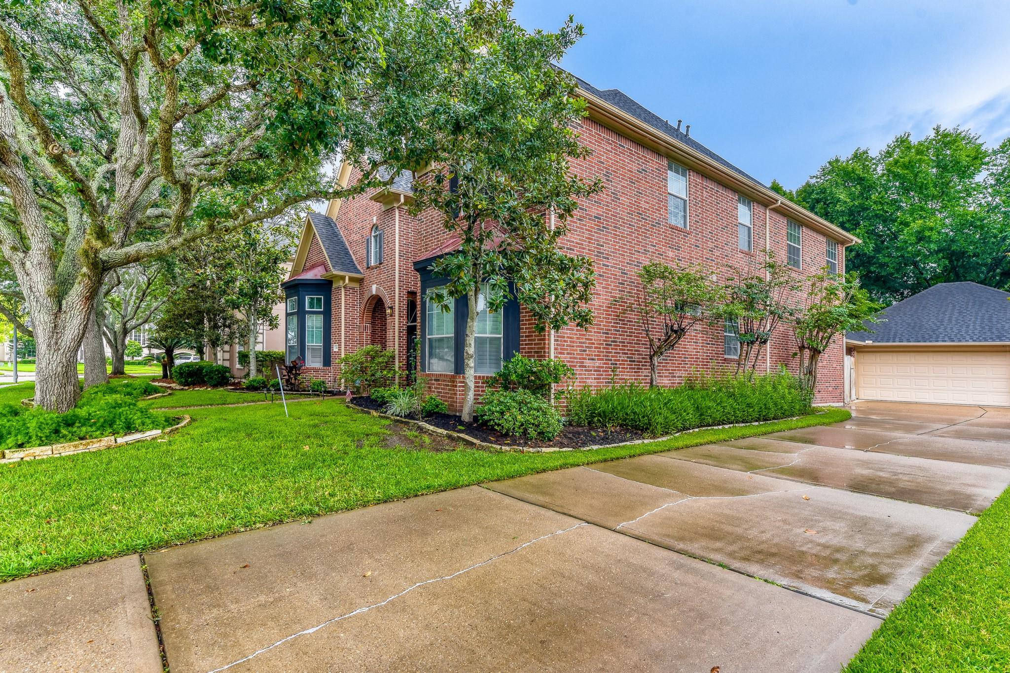 2610 W Bainbridge Cir, Pearland, TX 77584 photo
