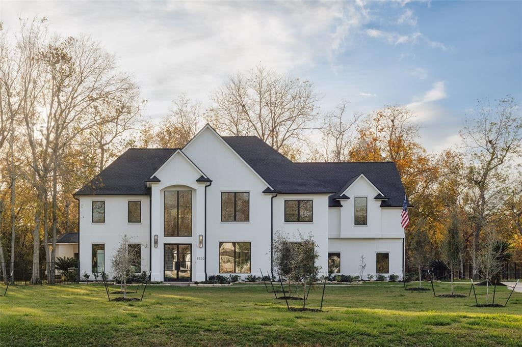 8530 Halls Retreat Ct, Missouri City, TX 77459