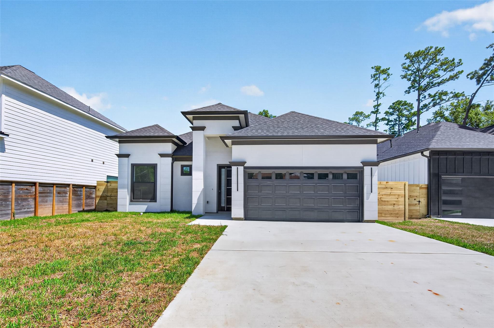 1424 Flamingo St, Conroe, TX 77385 photo