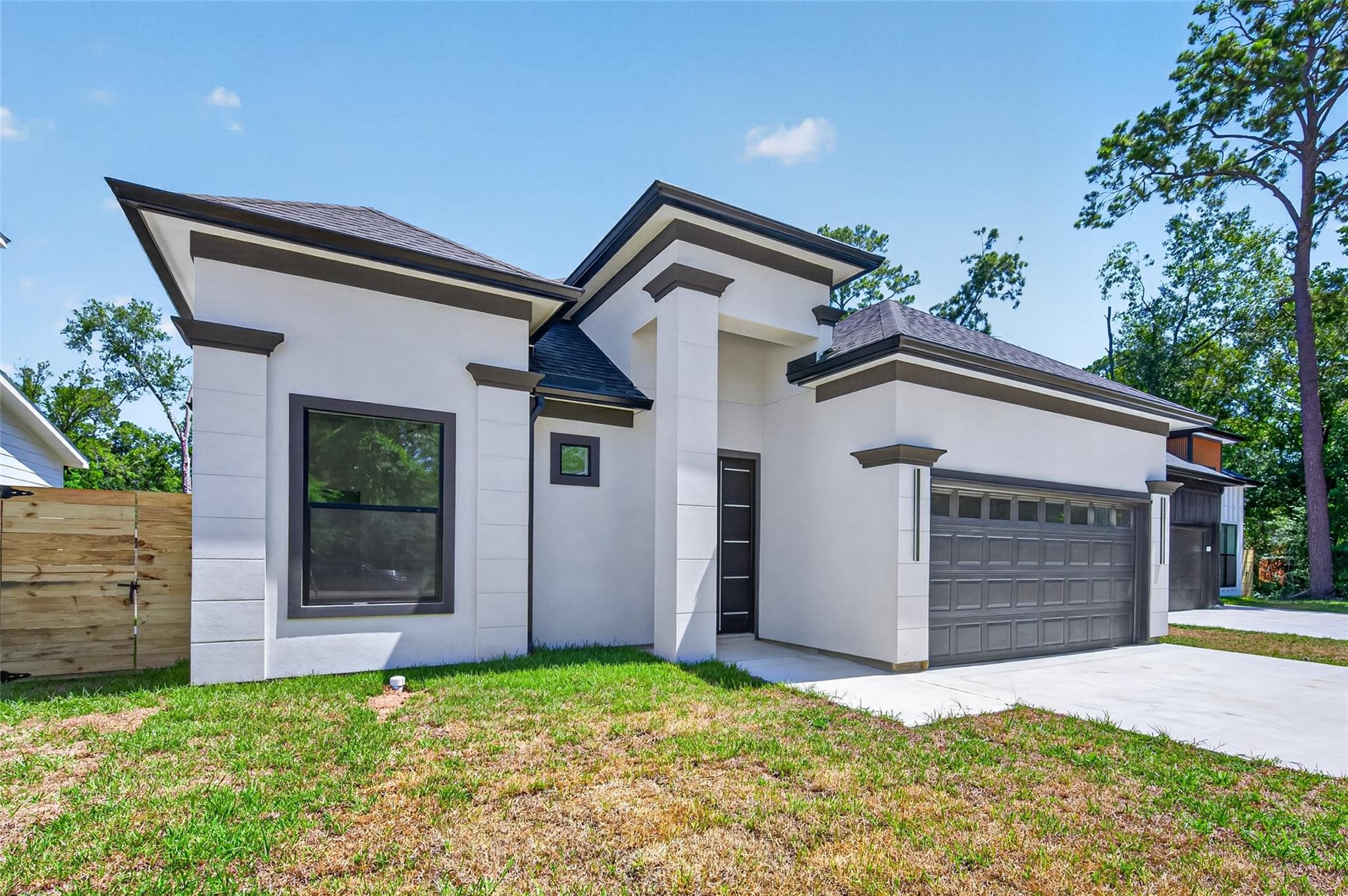 1424 Flamingo St, Conroe, TX 77385 photo