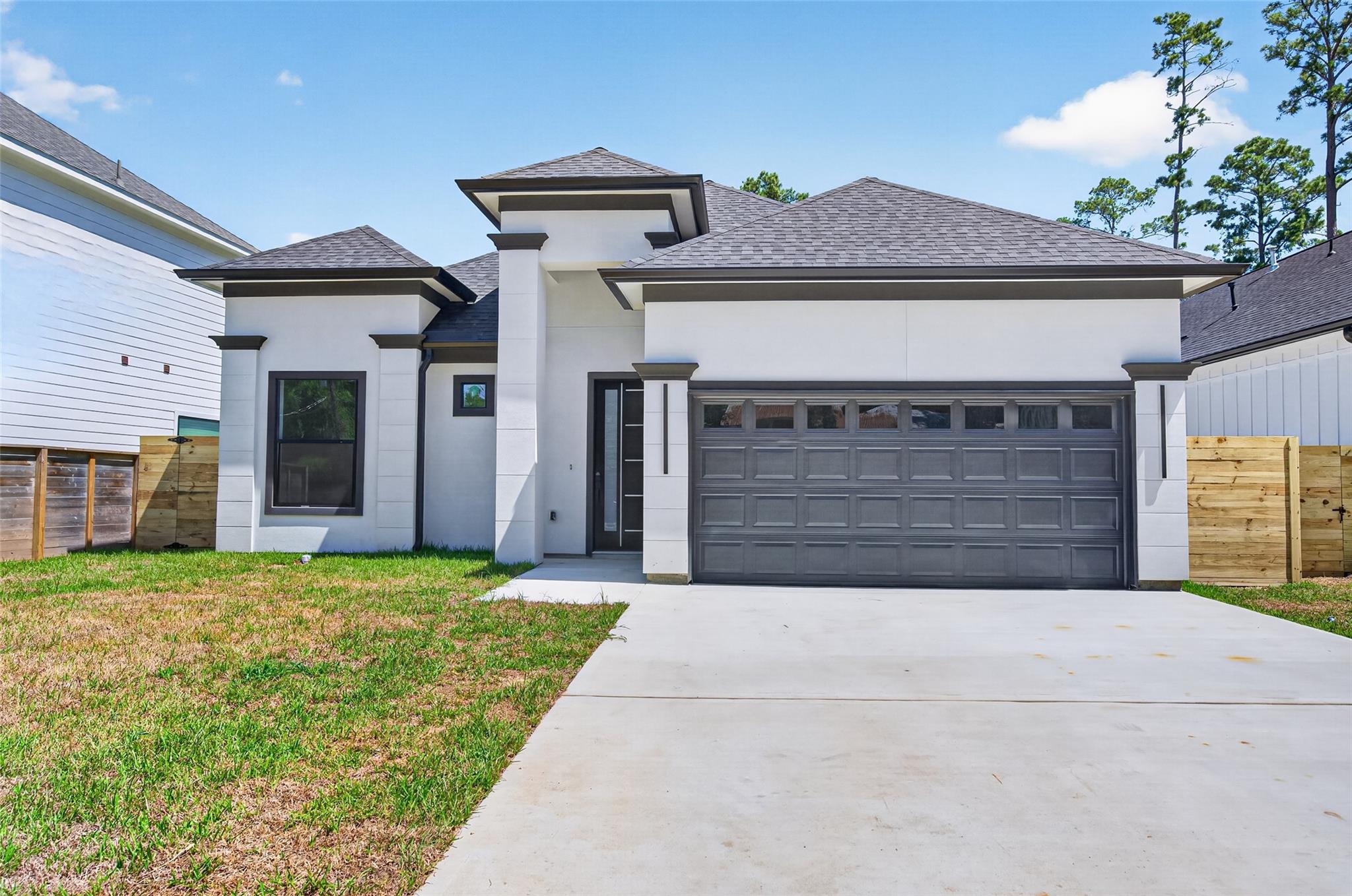1424 Flamingo St, Conroe, TX 77385