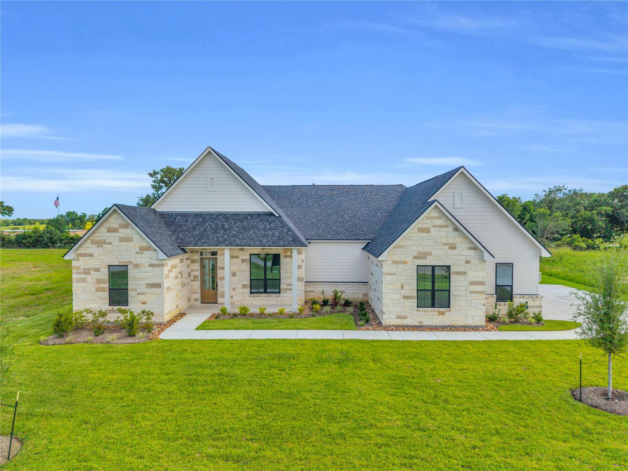24921 Hopeview Way, Montgomery, TX 77356