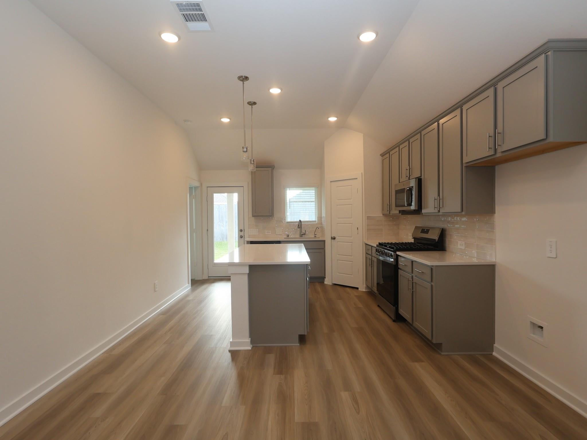 16834 Cockspur Hawthorn Ln, New Caney, TX 77357 photo