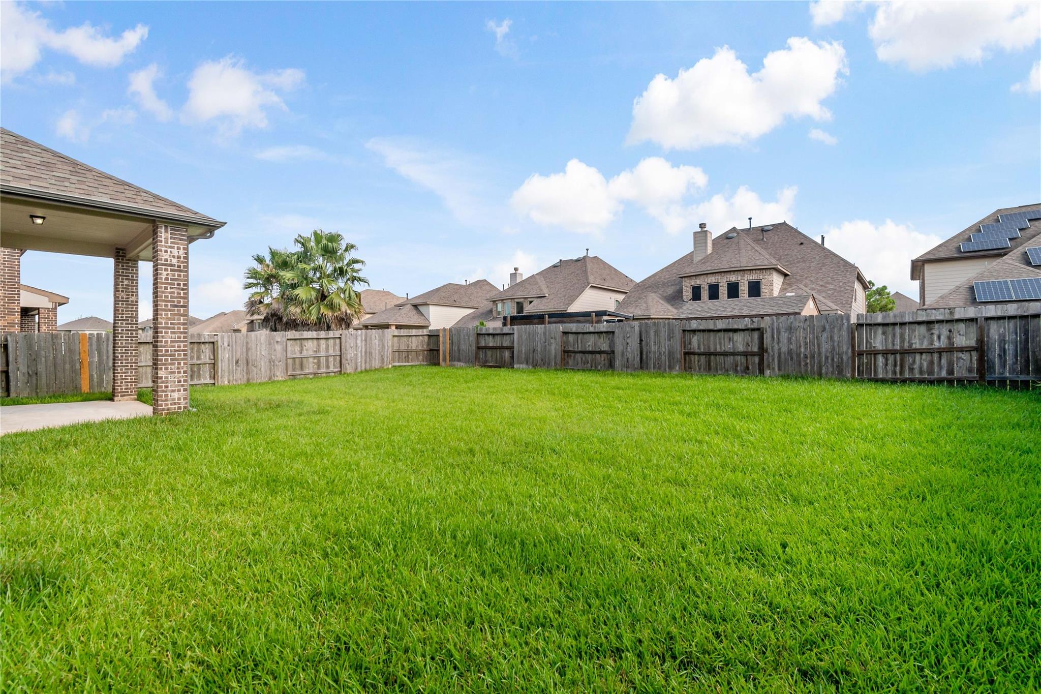 13419 Golden Plantation Ln, Rosharon, TX 77583 photo