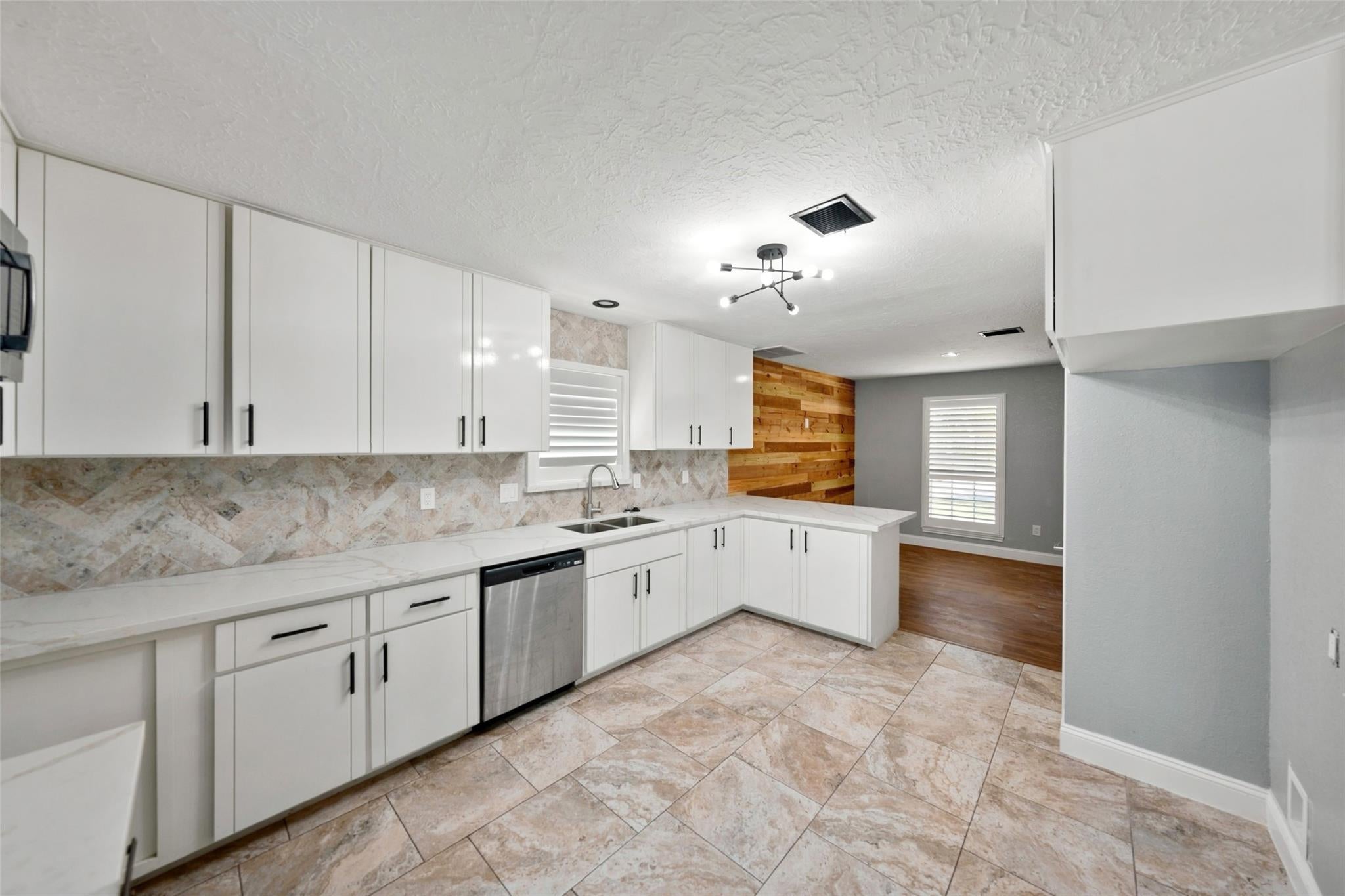 3211 N Park Dr, Missouri City, TX 77459 photo