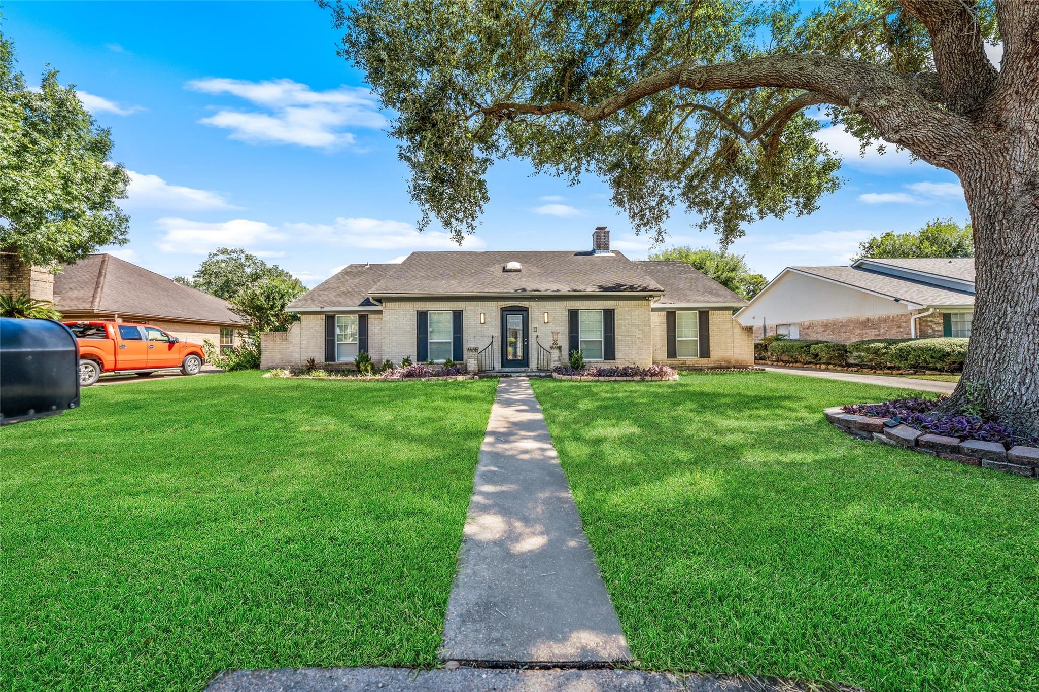 3211 Park Dr, Missouri City, TX 77459