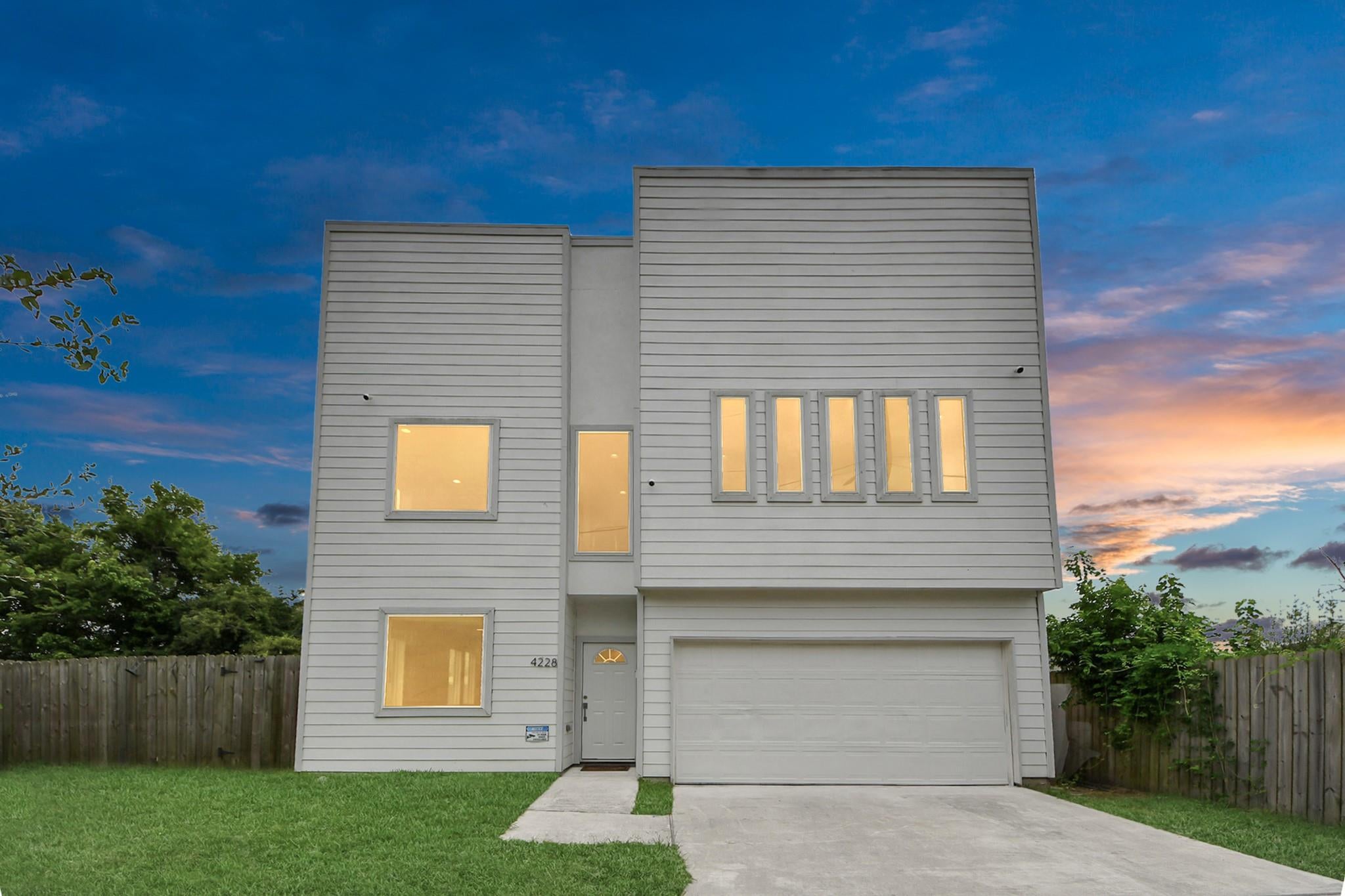 4228 Bellfort St, Houston, TX 77051 photo