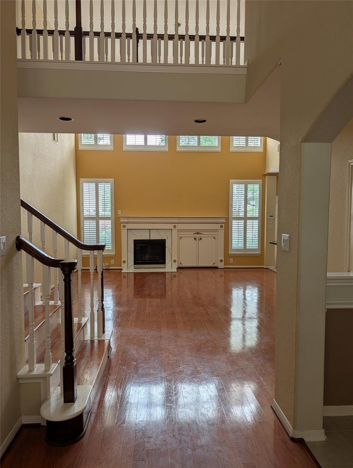 6018 Briar Hill Ct, Sugar Land, TX 77479 photo