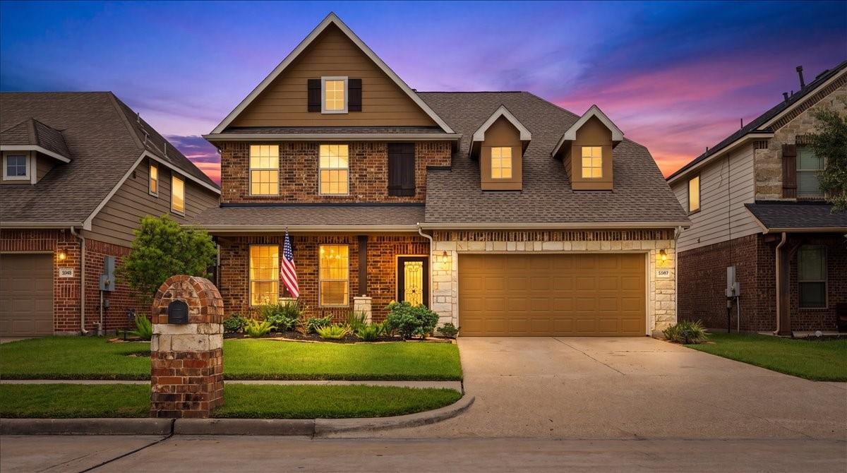 4910 Meadow Dr, Deer Park, TX 77536