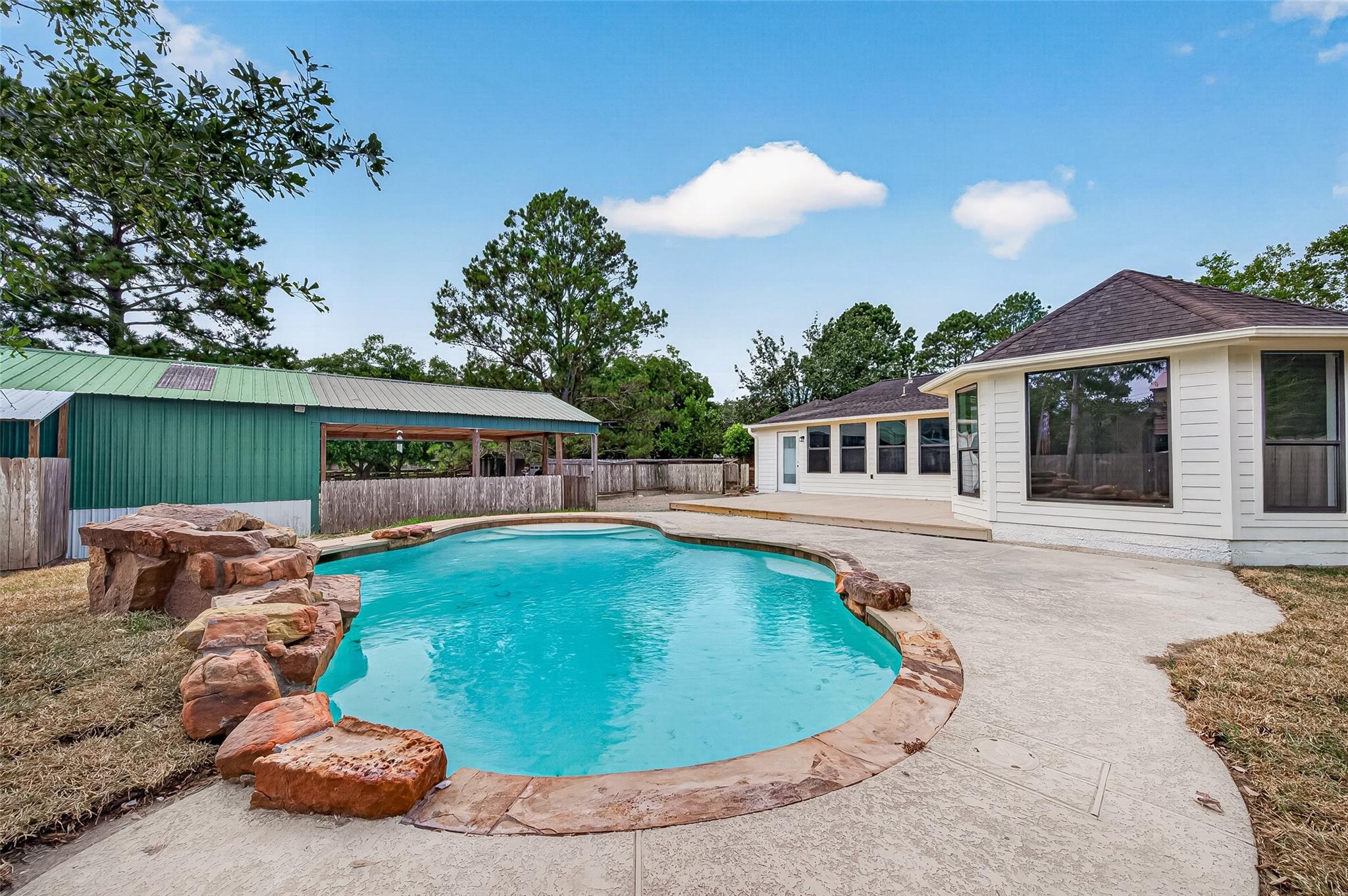 1643 County Road 540, Alvin, TX 77511 photo