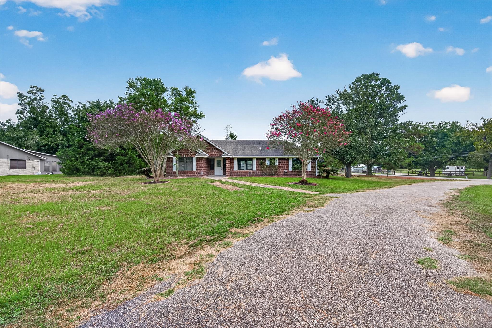 1643 County Road 540, Alvin, TX 77511