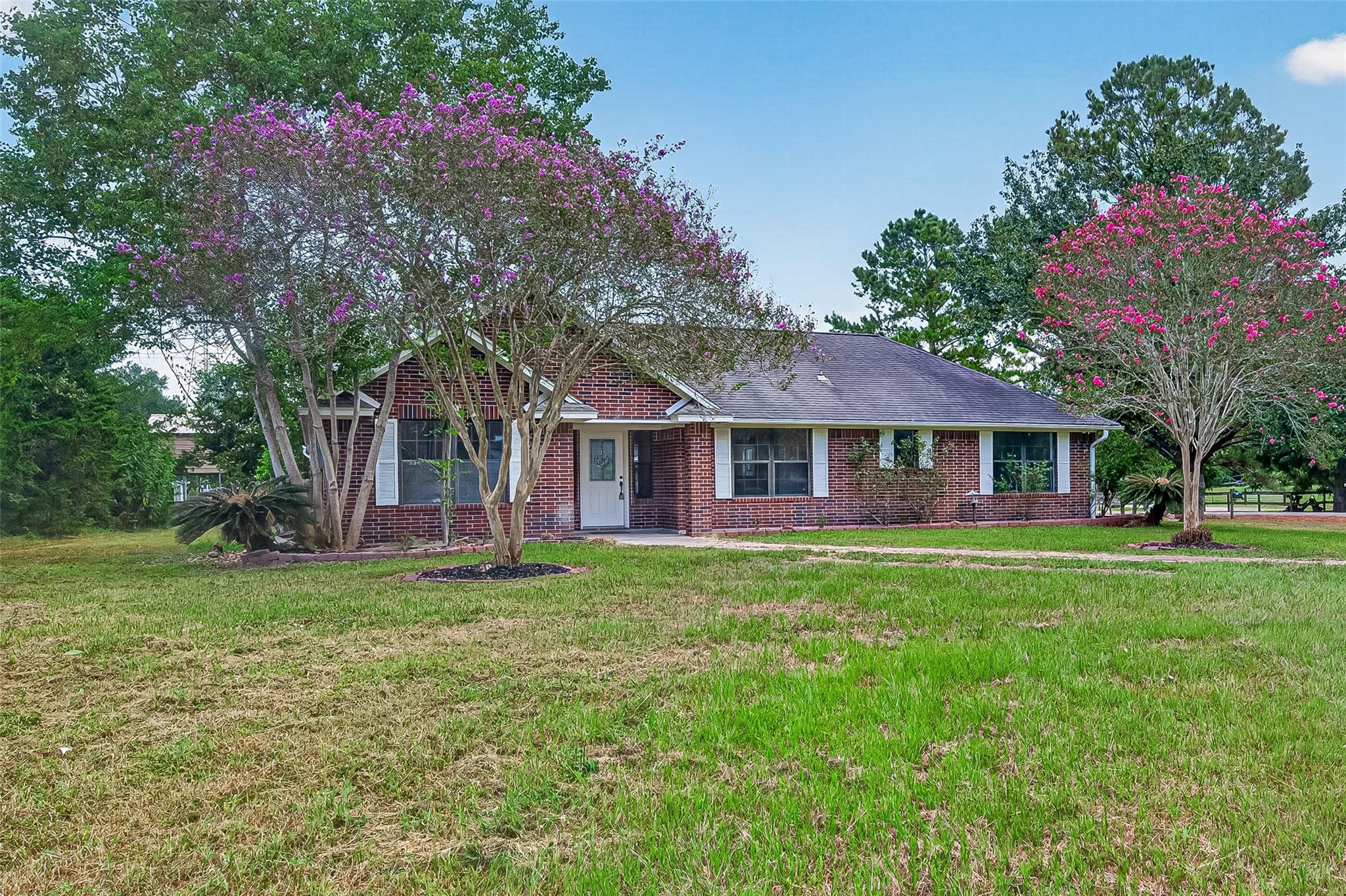 1643 County Road 540, Alvin, TX 77511 photo