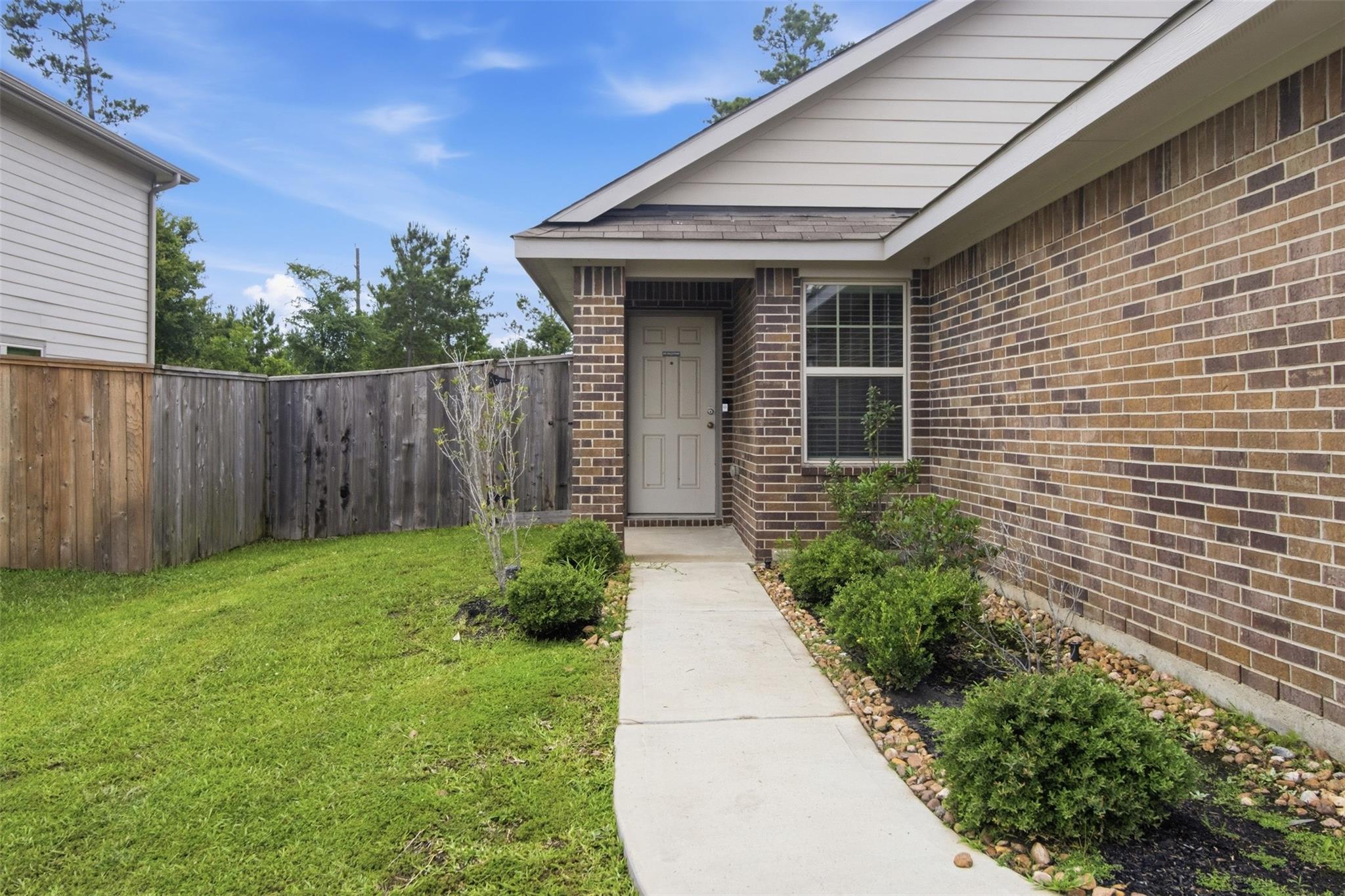 6171 Dunsmore Canyon Ln, Porter, TX 77365 photo