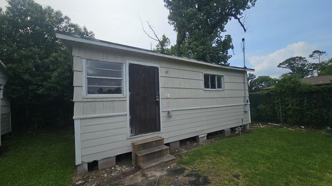 6909 Kittridge St, Houston, TX 77028