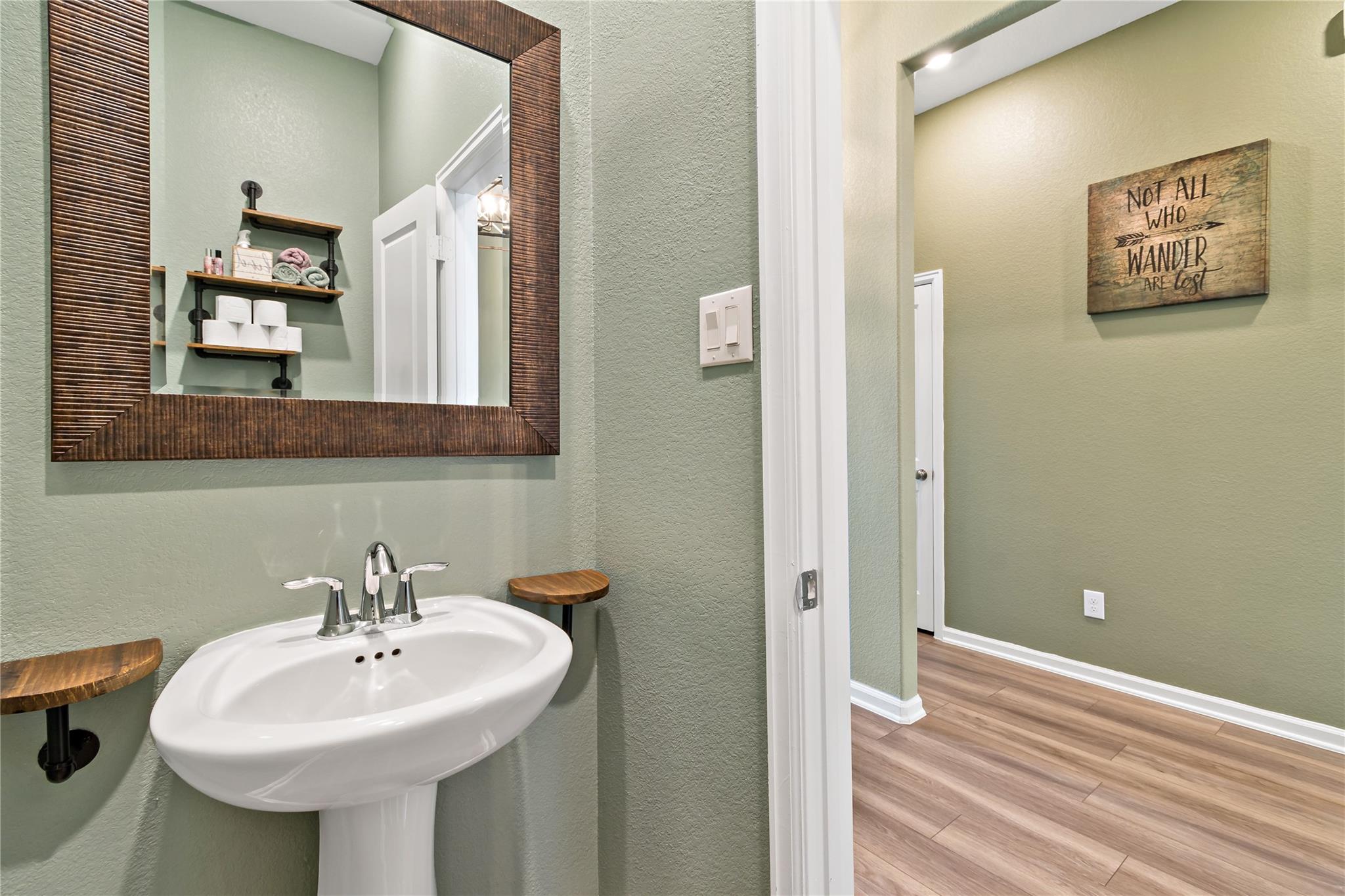 4403 Annandale Ln, Rosharon, TX 77583 photo