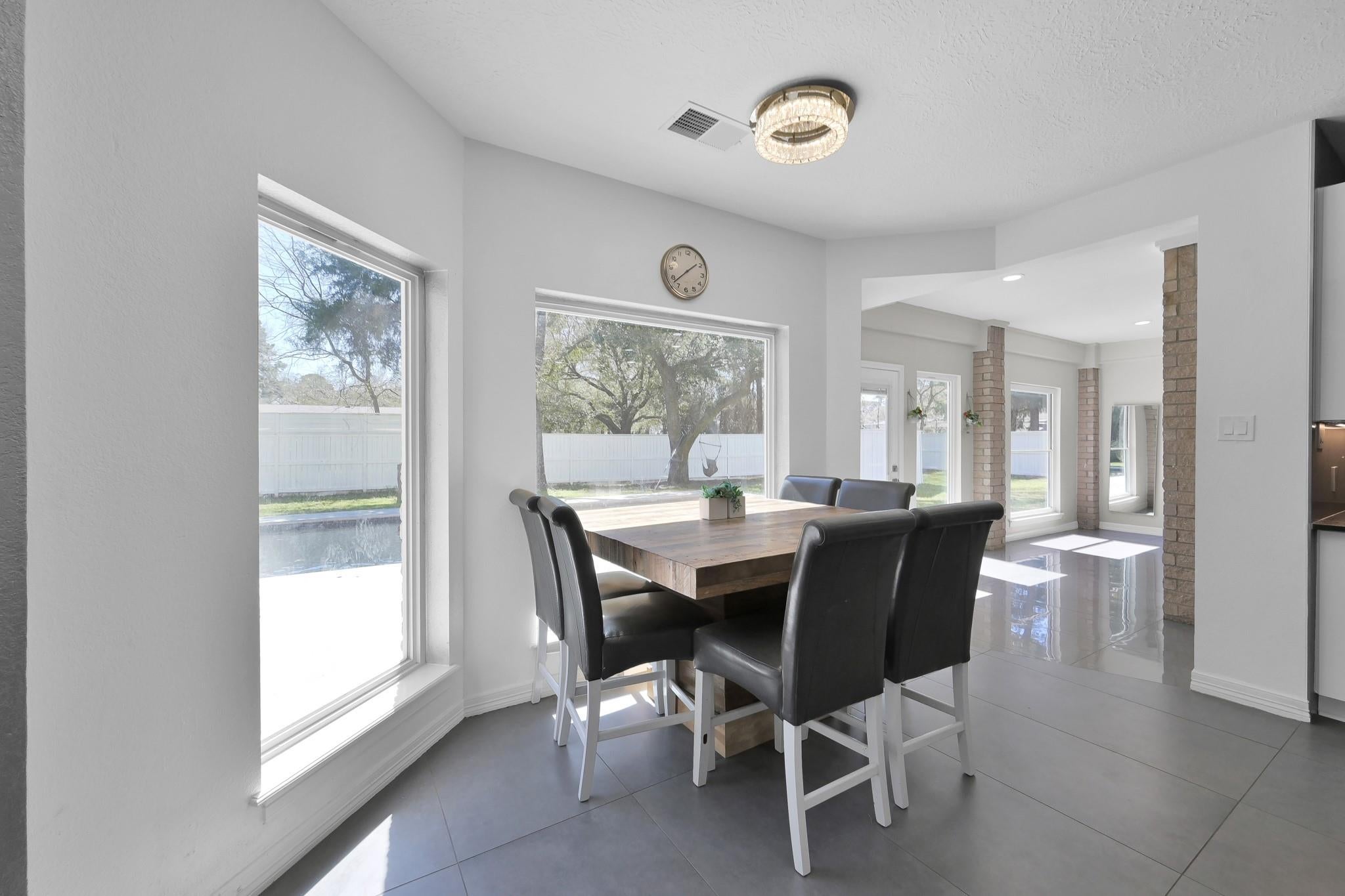 10420 Hufsmith Rd, Tomball, TX 77375 photo