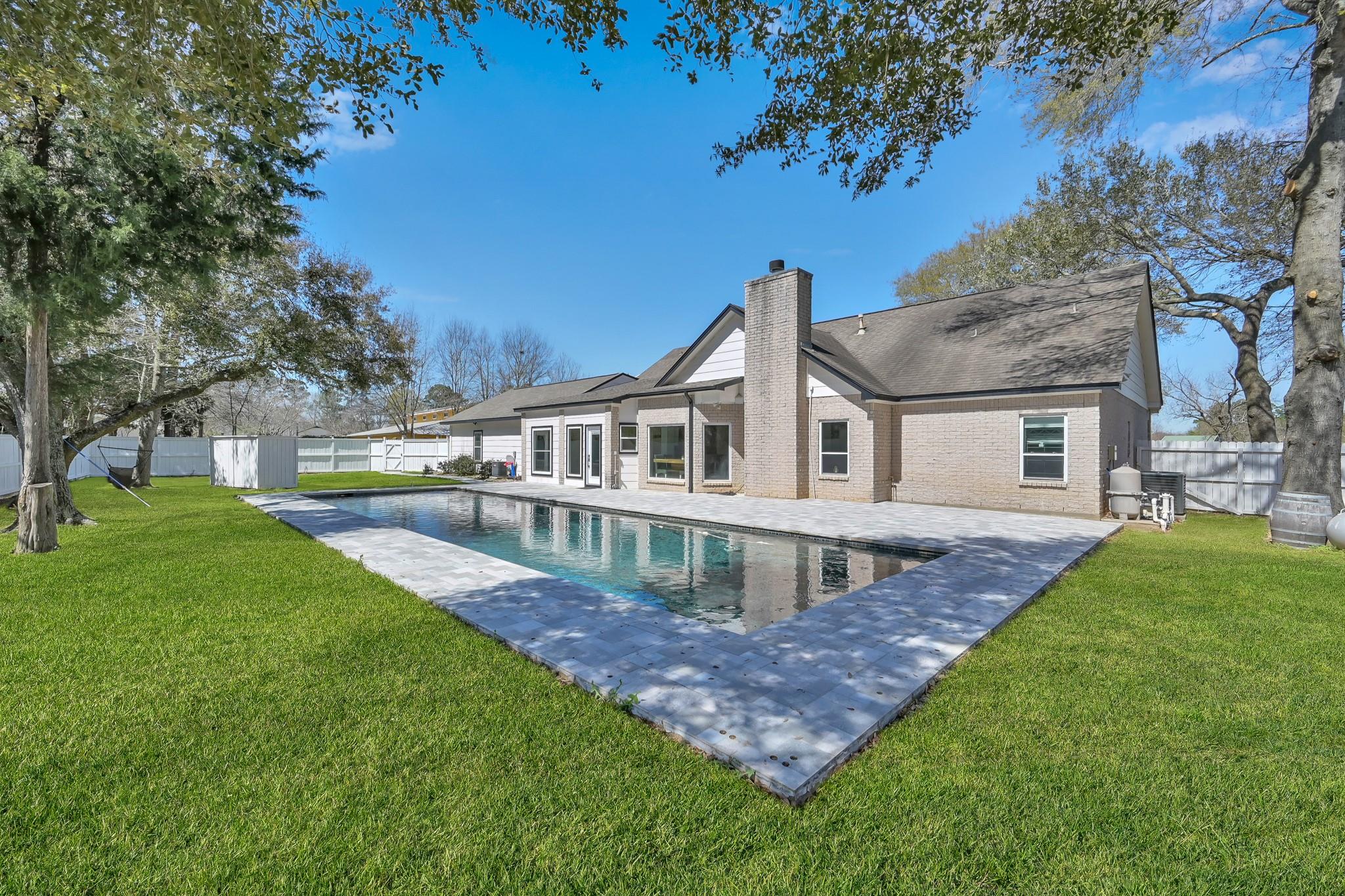10420 Hufsmith Rd, Tomball, TX 77375