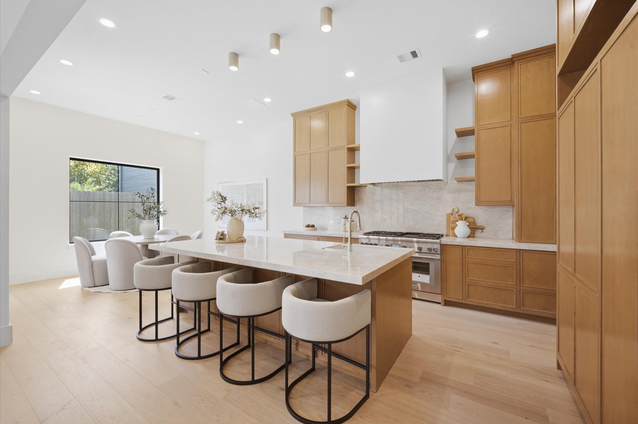212 E 24 St, Houston, TX 77008 photo