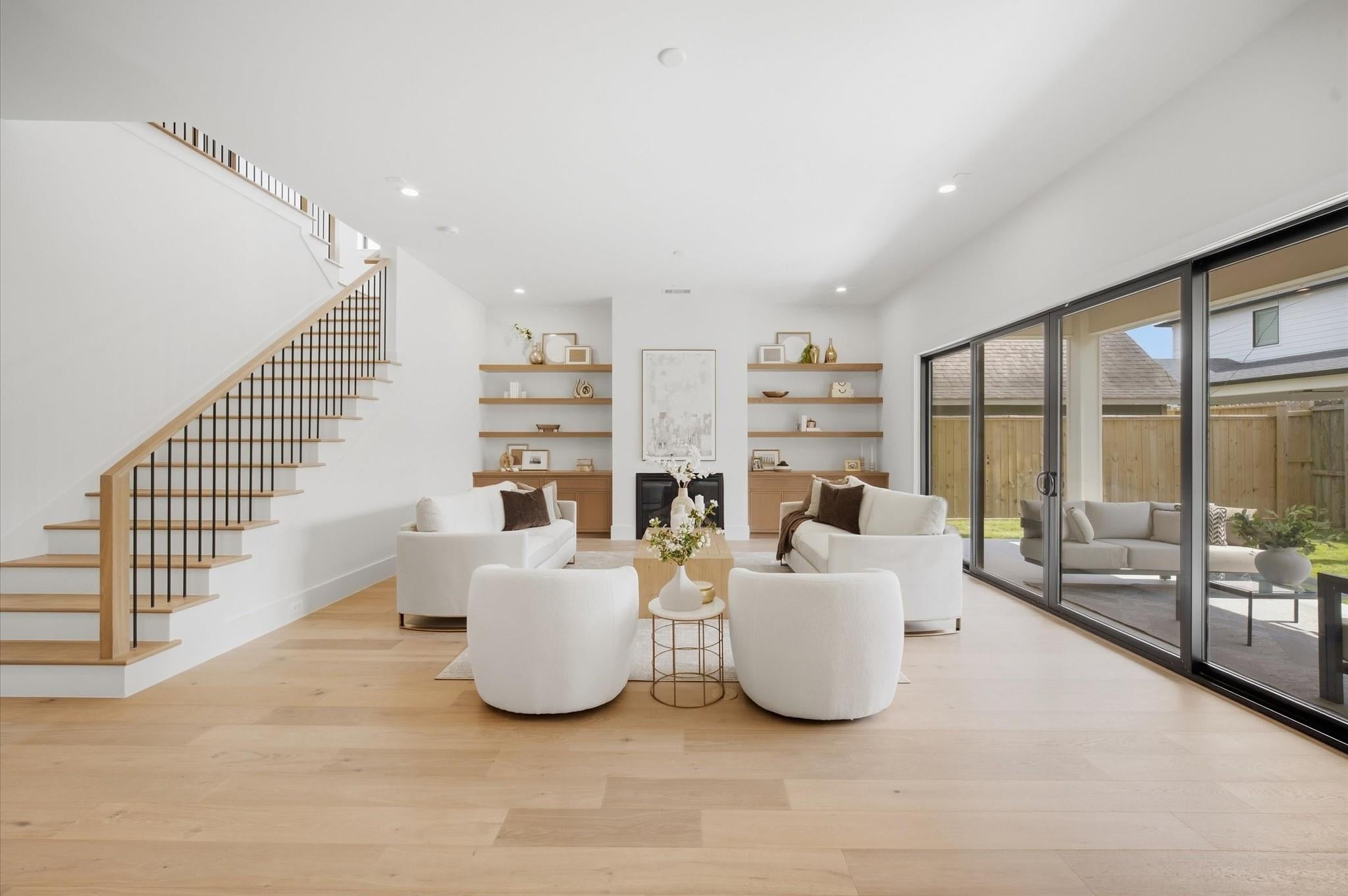 212 E 24 St, Houston, TX 77008 photo