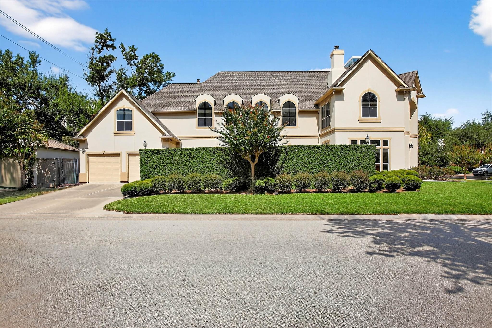 3118 Virginia St, Houston, TX 77098 photo