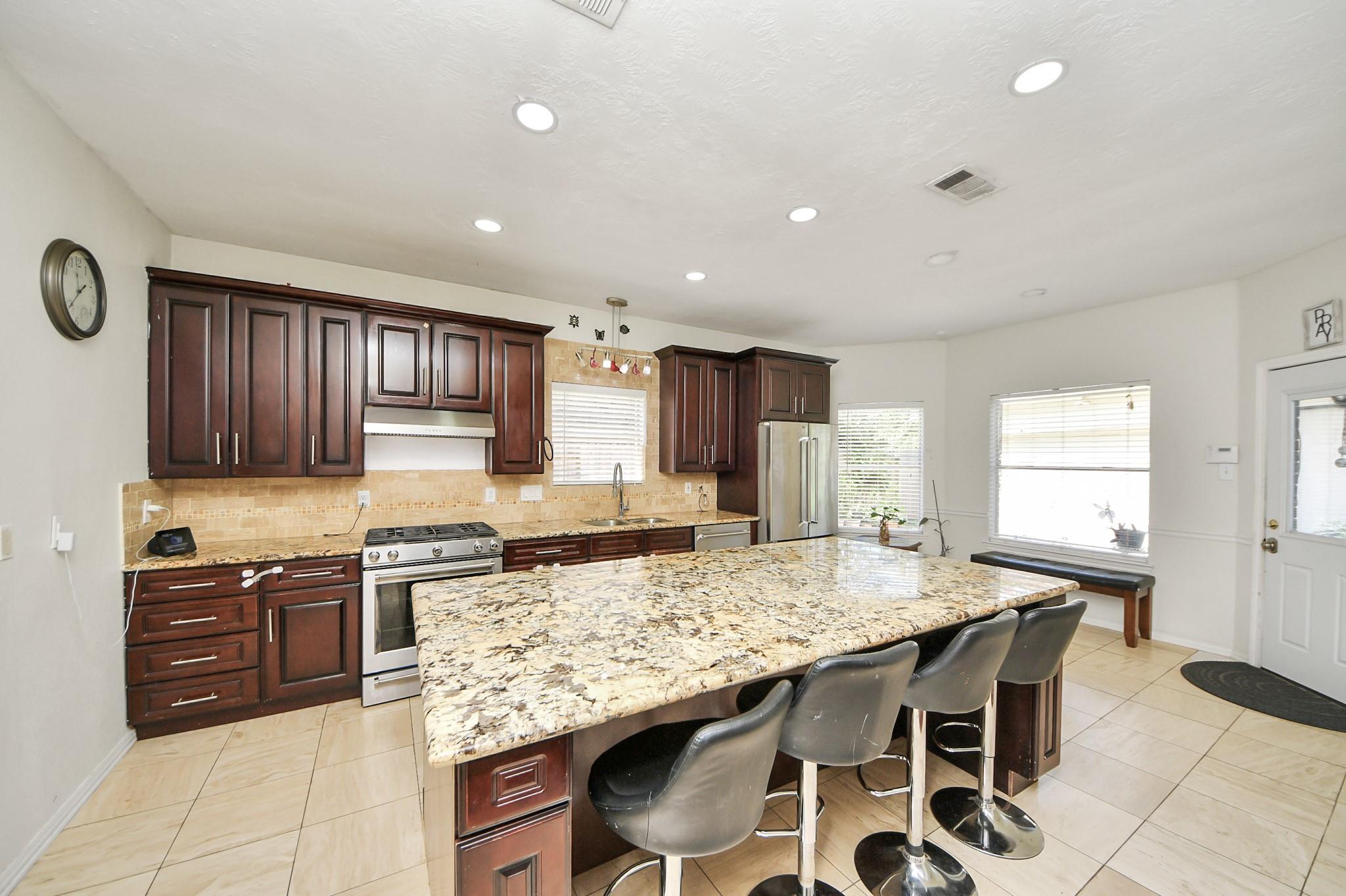922 Bayhill Dr, Sugar Land, TX 77479 photo