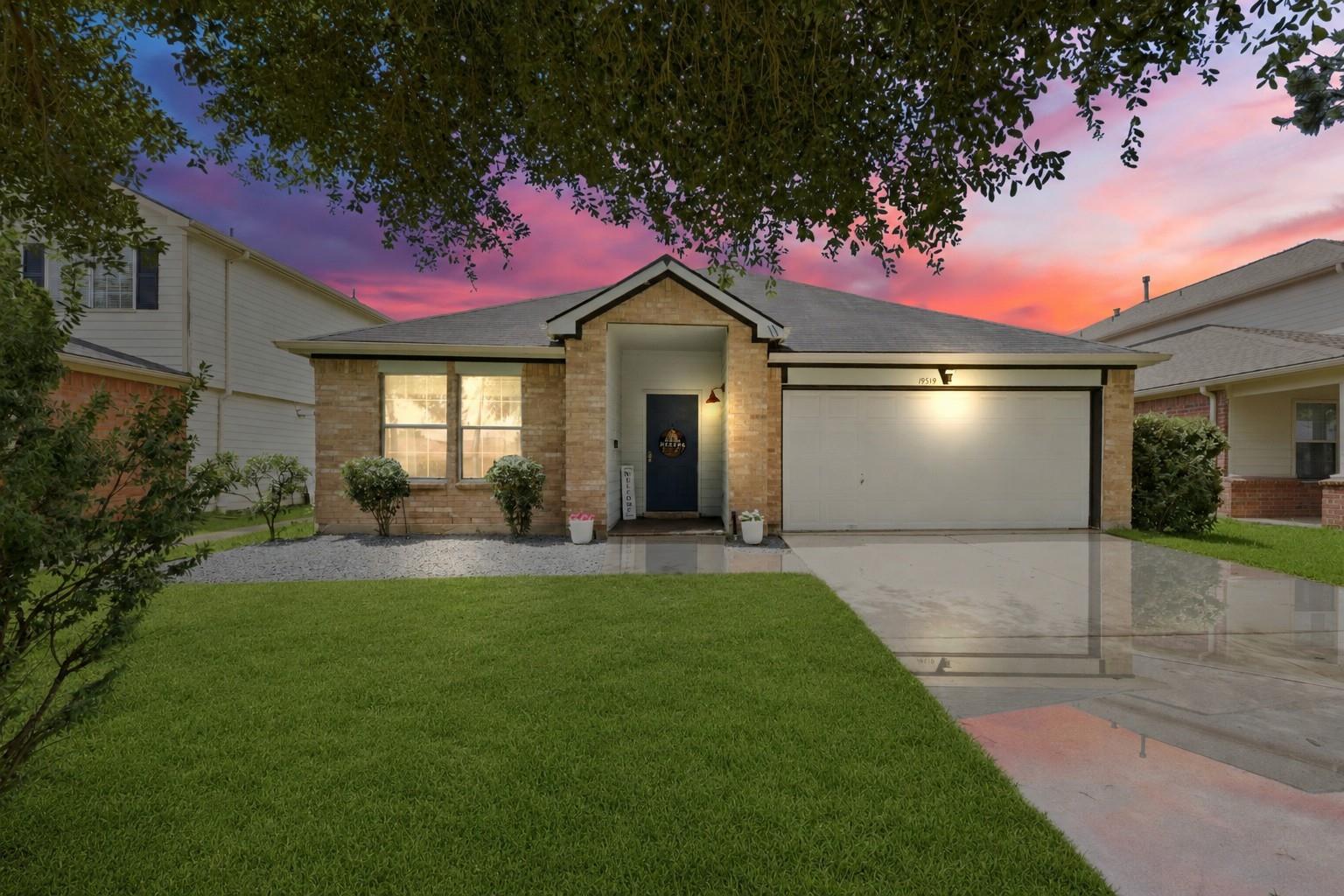 19519 Yaupon Mist Dr, Cypress, TX 77433