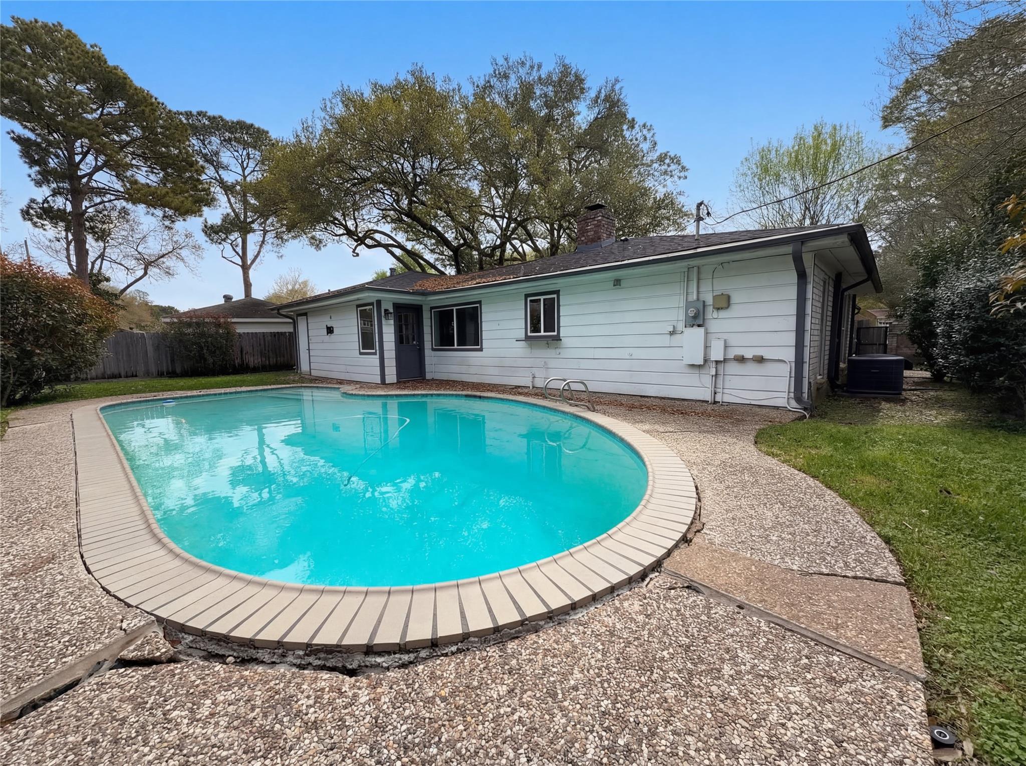 10726 Sugar Hill Dr, Houston, TX 77042 photo
