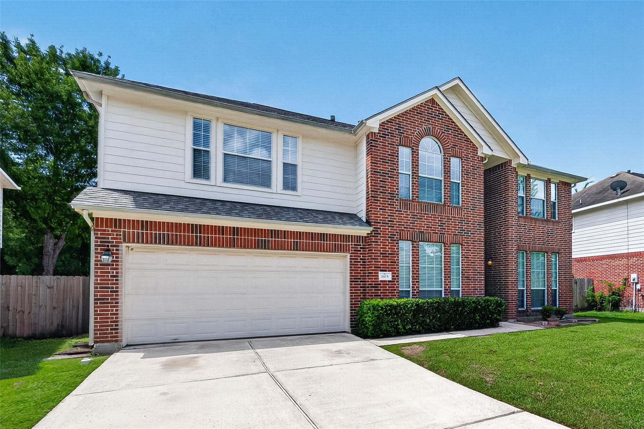 3815 Kristin Lee Ln, Houston, TX 77014 photo