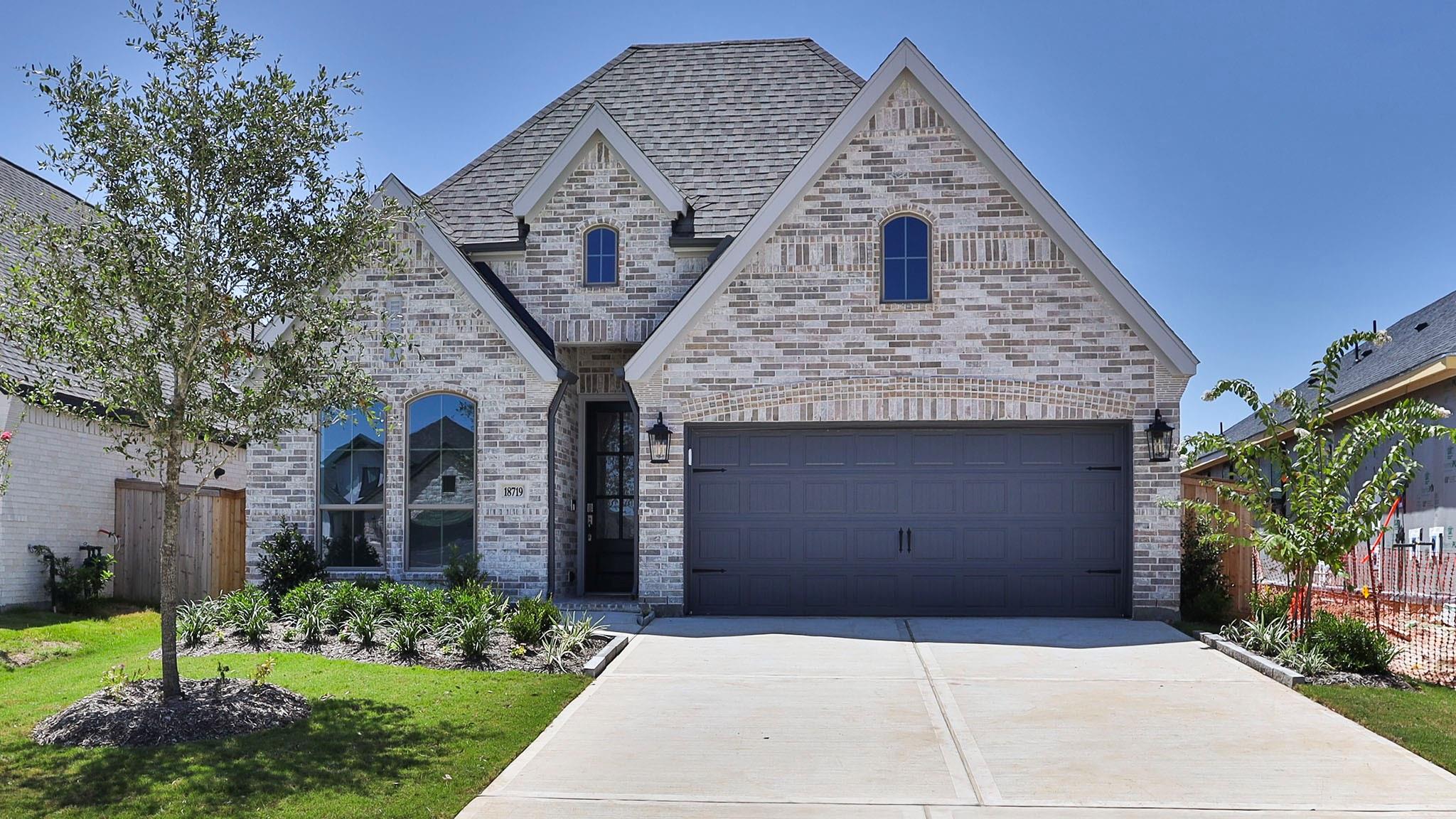 18719 Sweet Basil Dr, Hockley, TX 77447