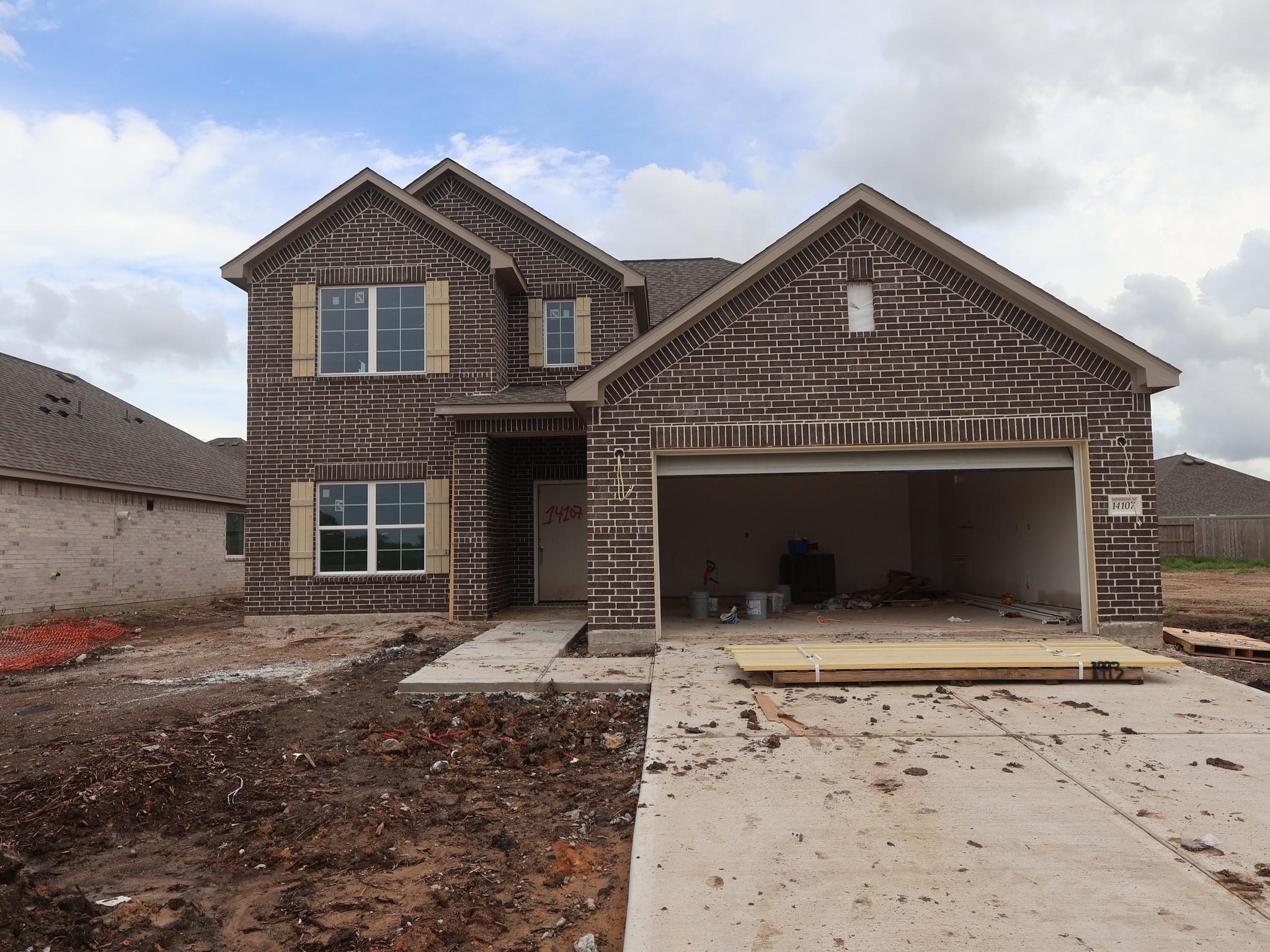 14107 Hillier Run Dr, Santa Fe, TX 77510