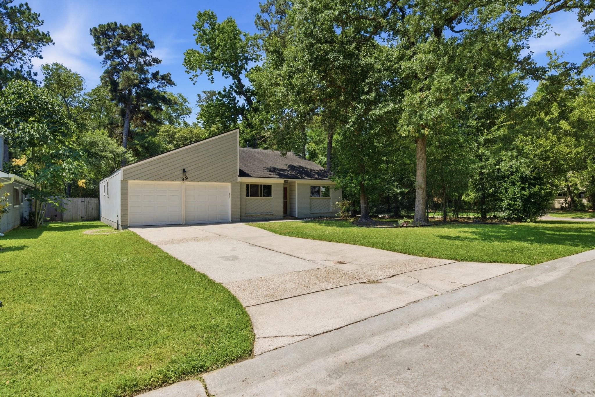 99 Summer Crest Cir, The Woodlands, TX 77381 photo